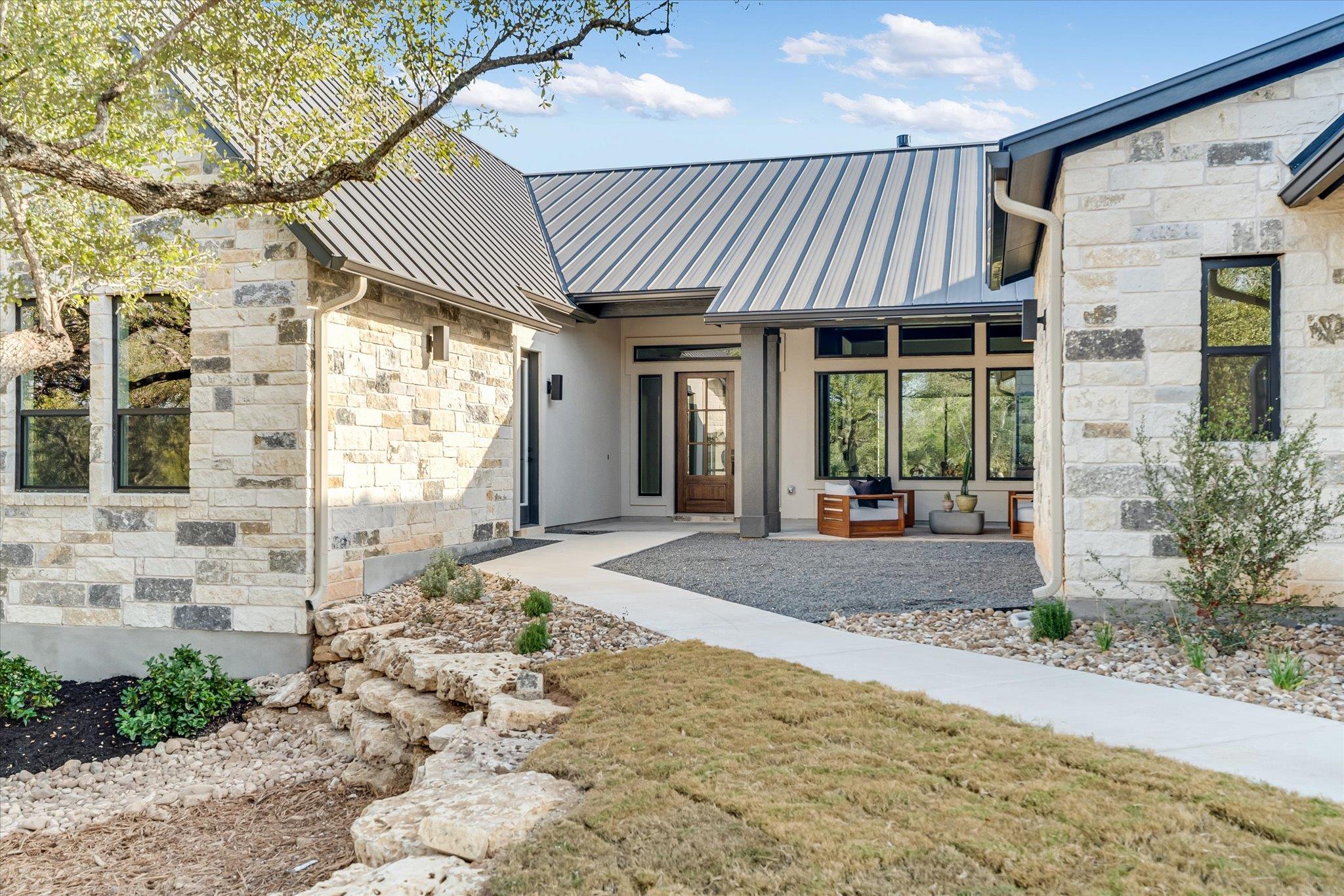 202 Brown Saddle Cv, Driftwood, TX 78619