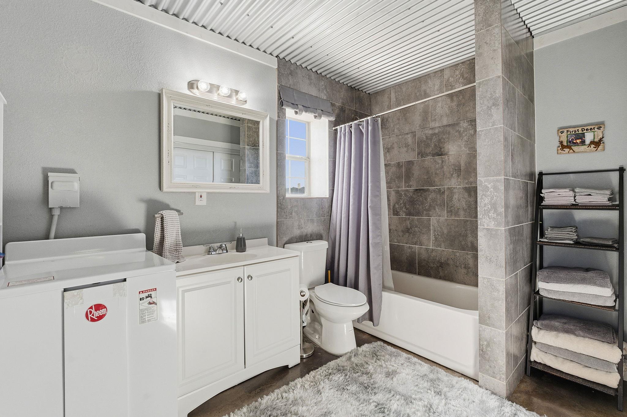 500 C Pursley Rd, Dripping Springs, TX 78620