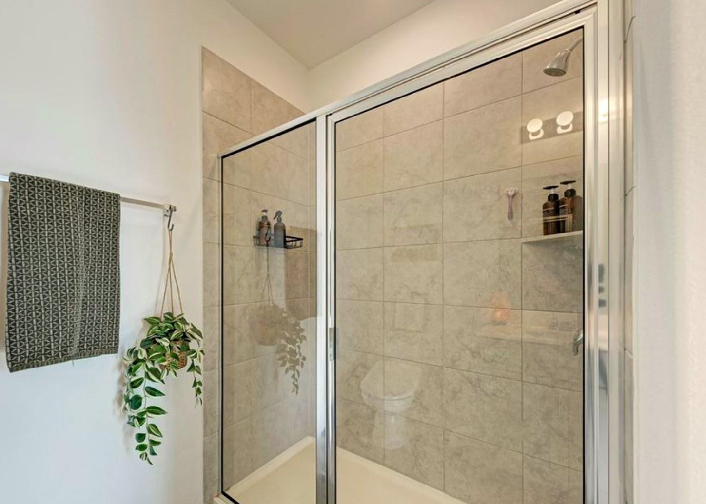 112 Bennington Dr, Liberty Hill, TX 78642