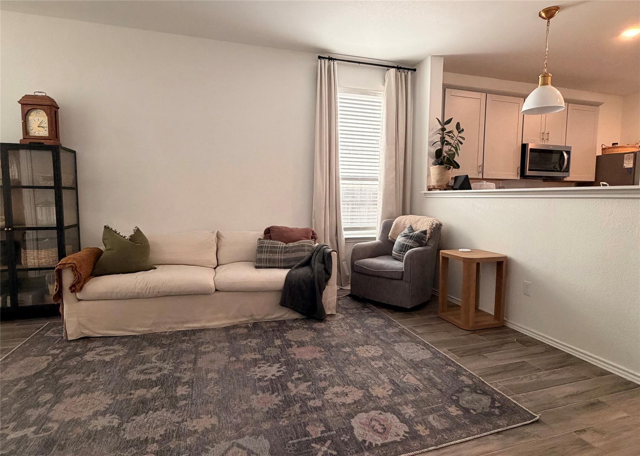 112 Bennington Dr, Liberty Hill, TX 78642