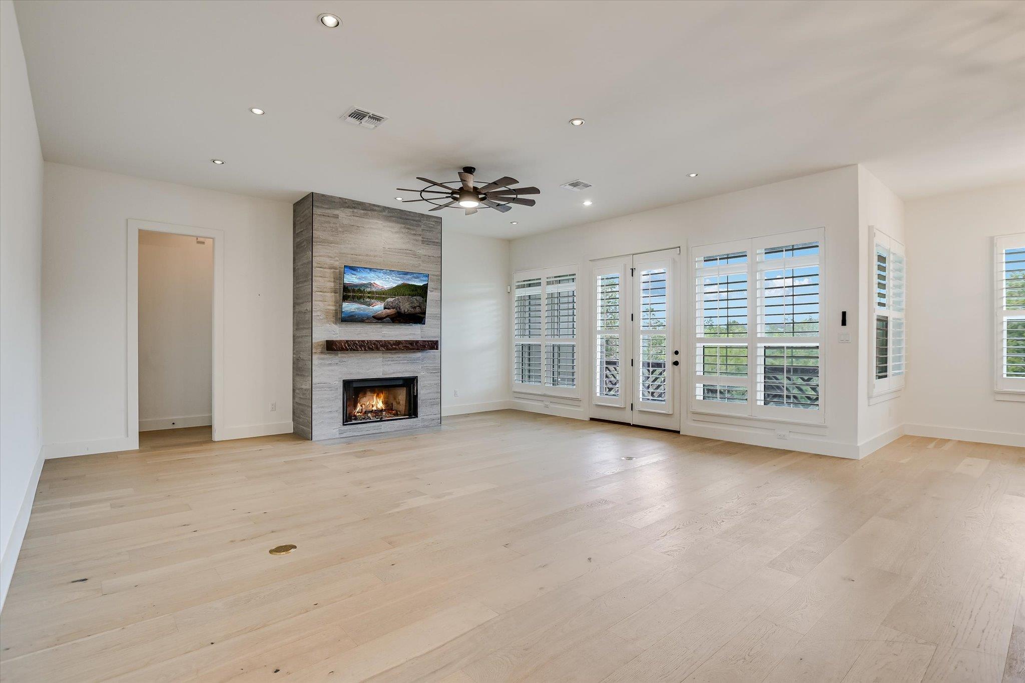 935 Wesley Ridge Dr, Spicewood, TX 78669