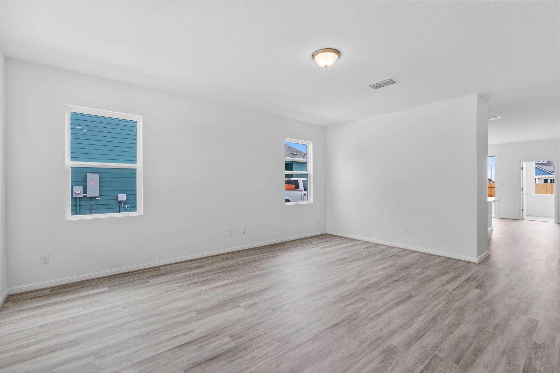 114 Cherry Blossom Ln, Taylor, TX 76574