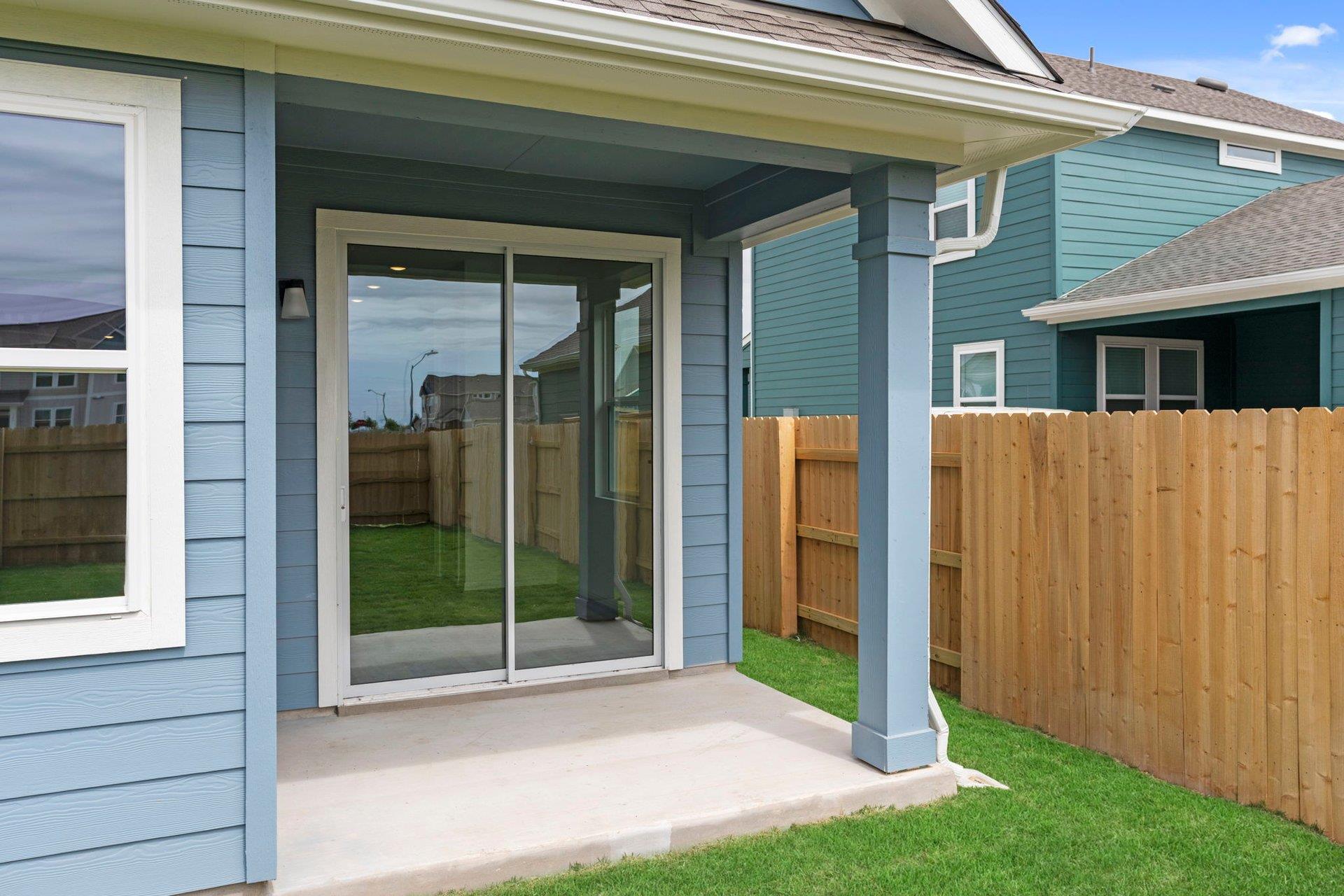 114 Cherry Blossom Ln, Taylor, TX 76574