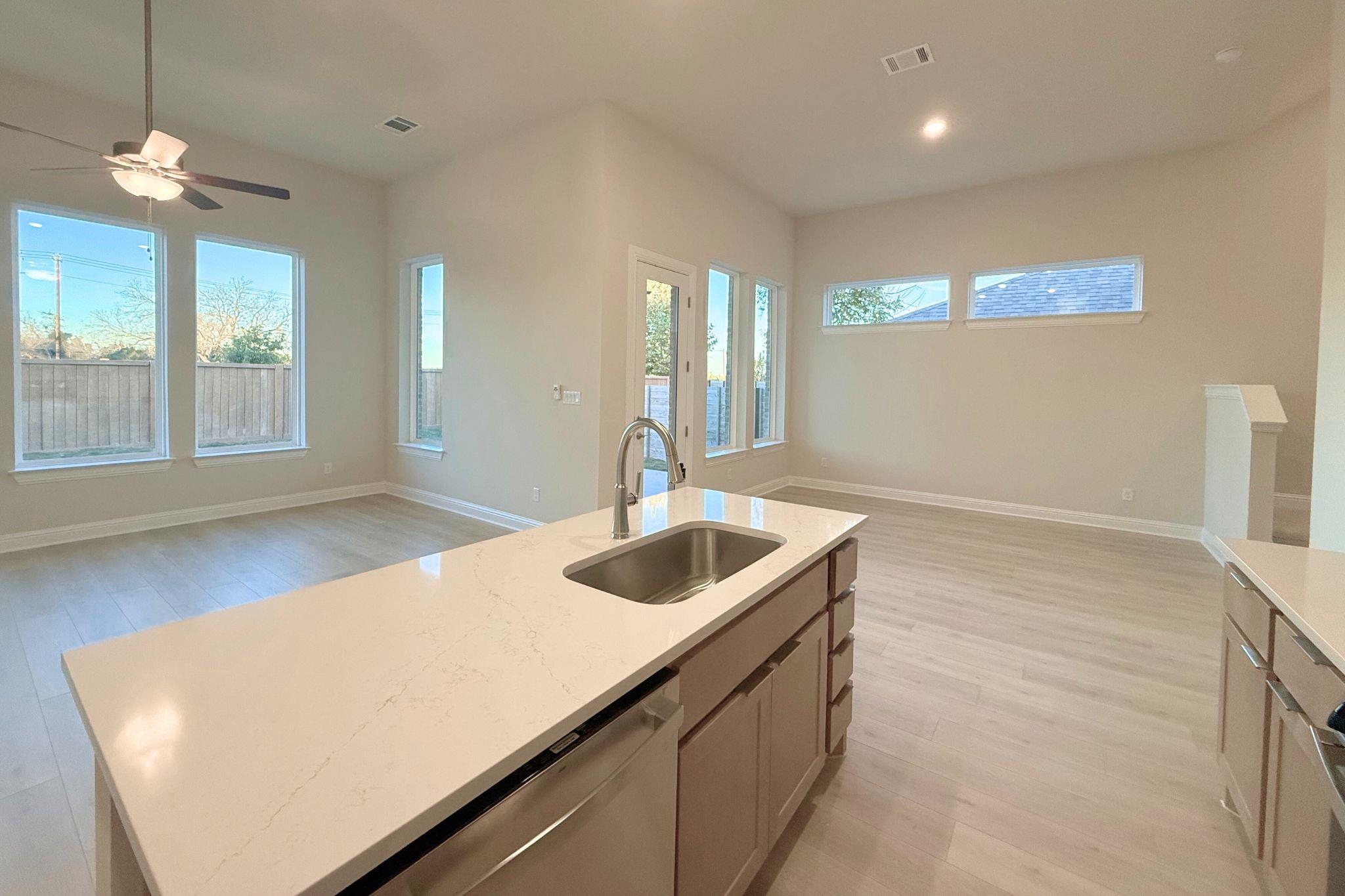 1008 Stonehill Dr, Georgetown, TX 78633