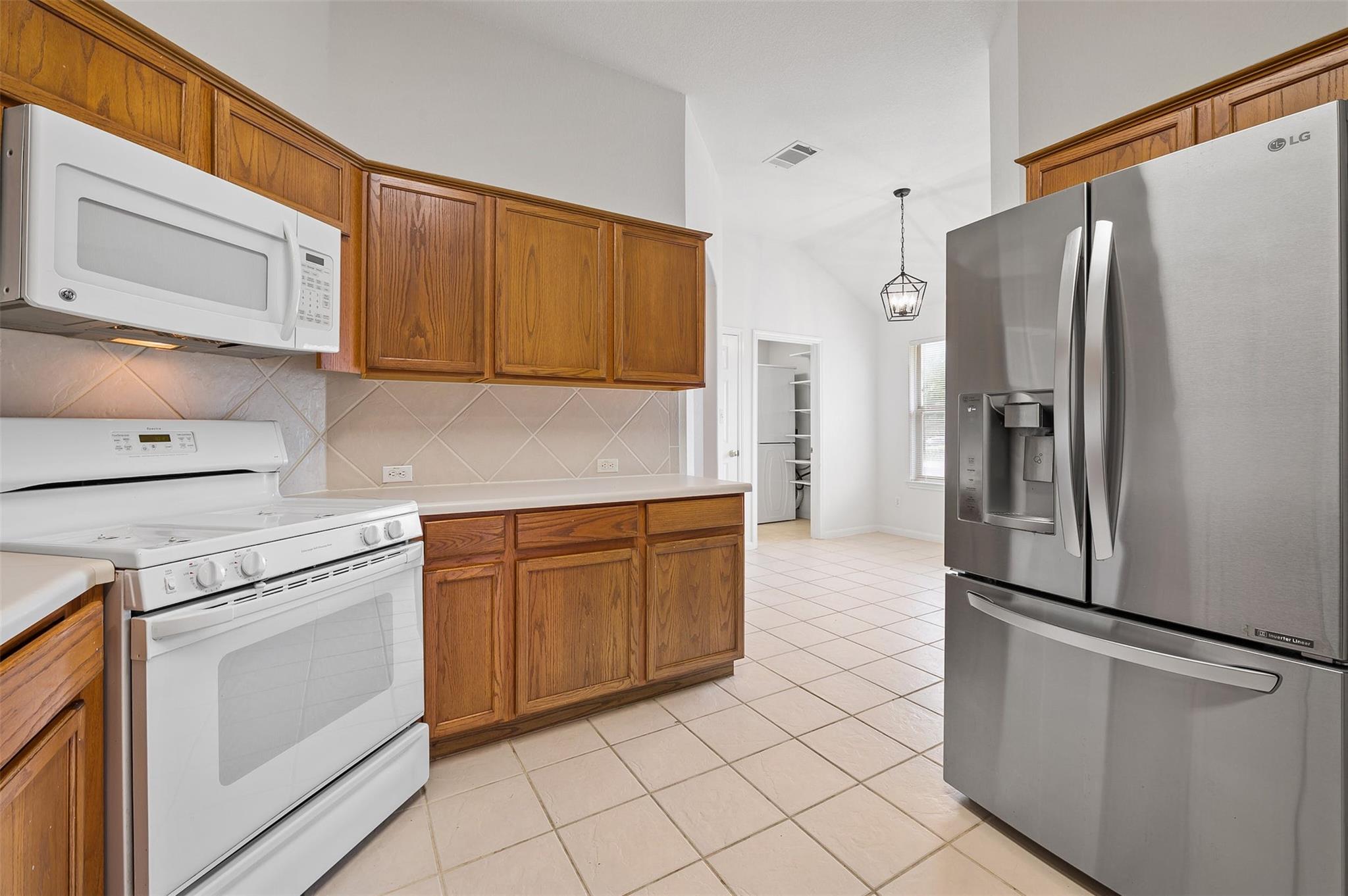 1800 White Indigo Trl, Round Rock, TX 78665