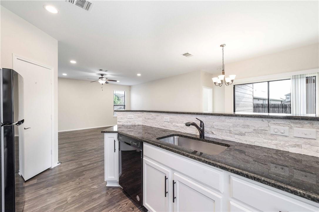 9000 Edmundsbury Dr, Austin, TX 78747