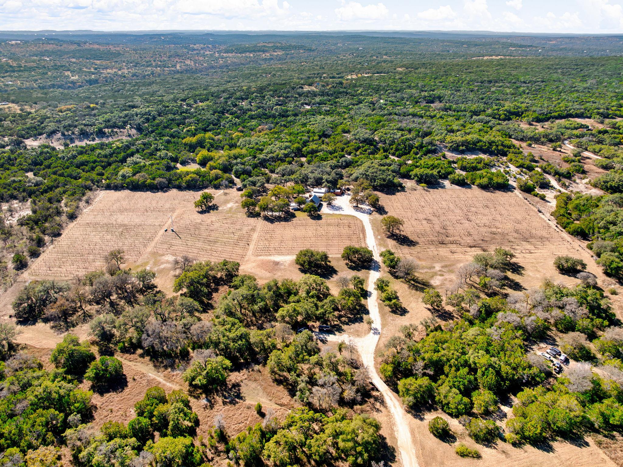 25711 Hamilton Pool Rd, Round Mountain, TX 78663