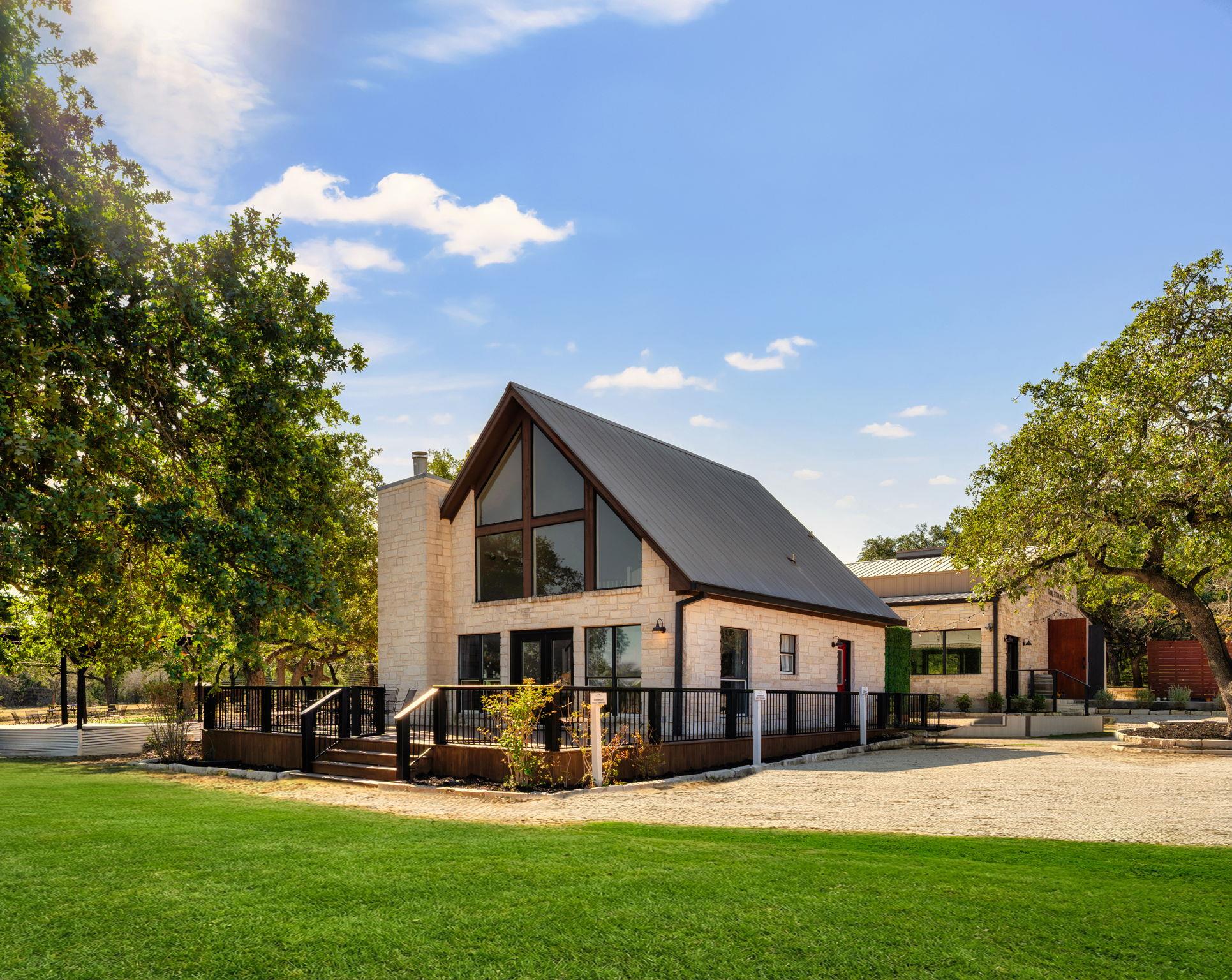 25711 Hamilton Pool Rd, Round Mountain, TX 78663