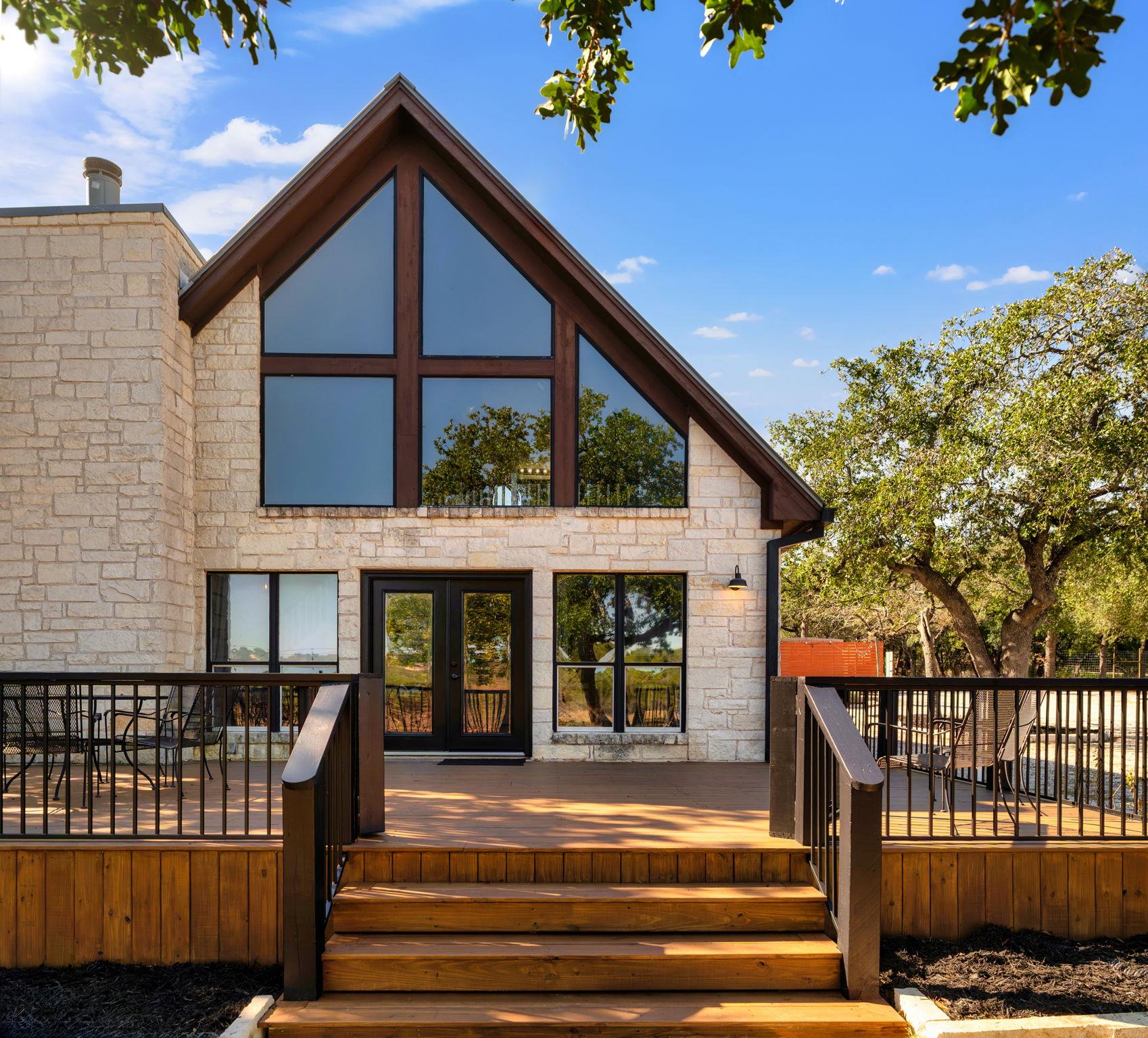25711 Hamilton Pool Rd, Round Mountain, TX 78663