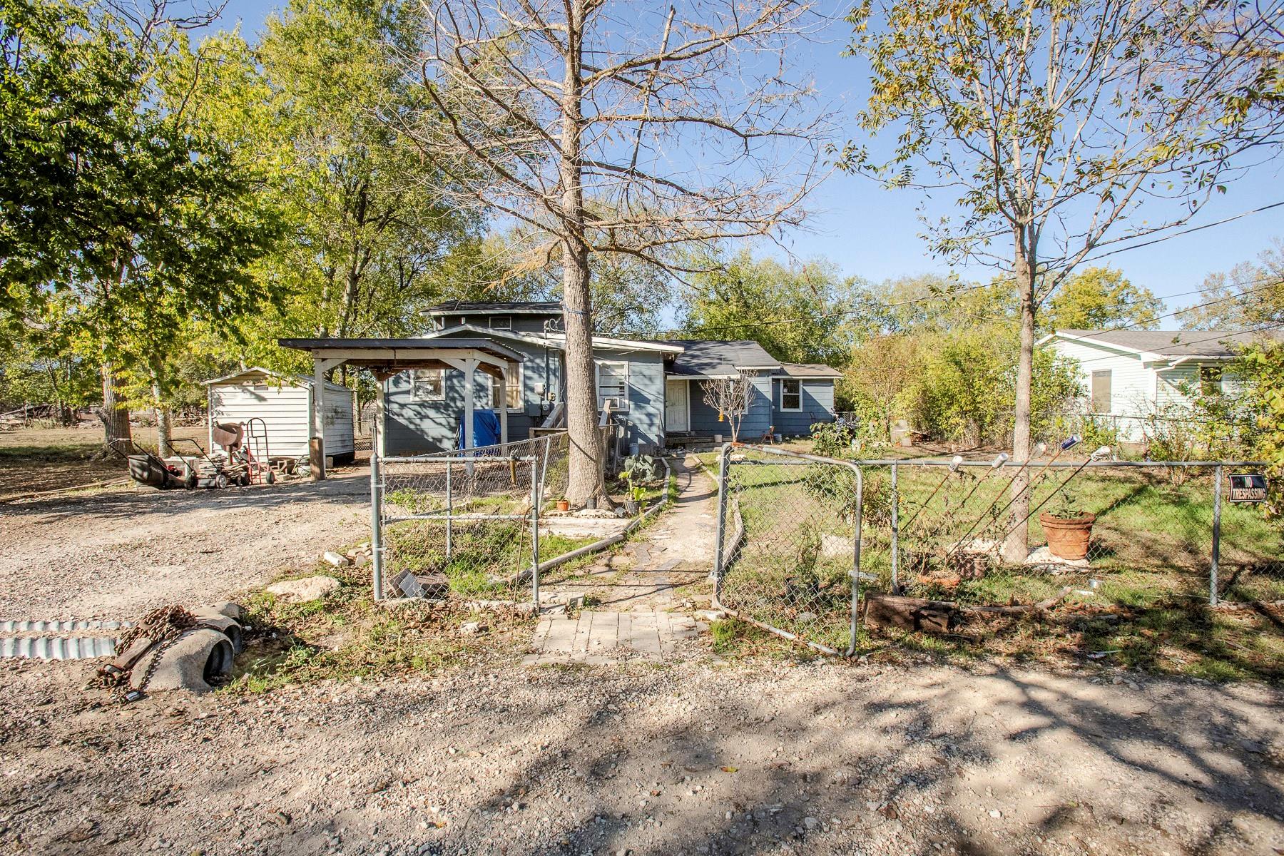 162 Mendoza Ln, Buda, TX 78610