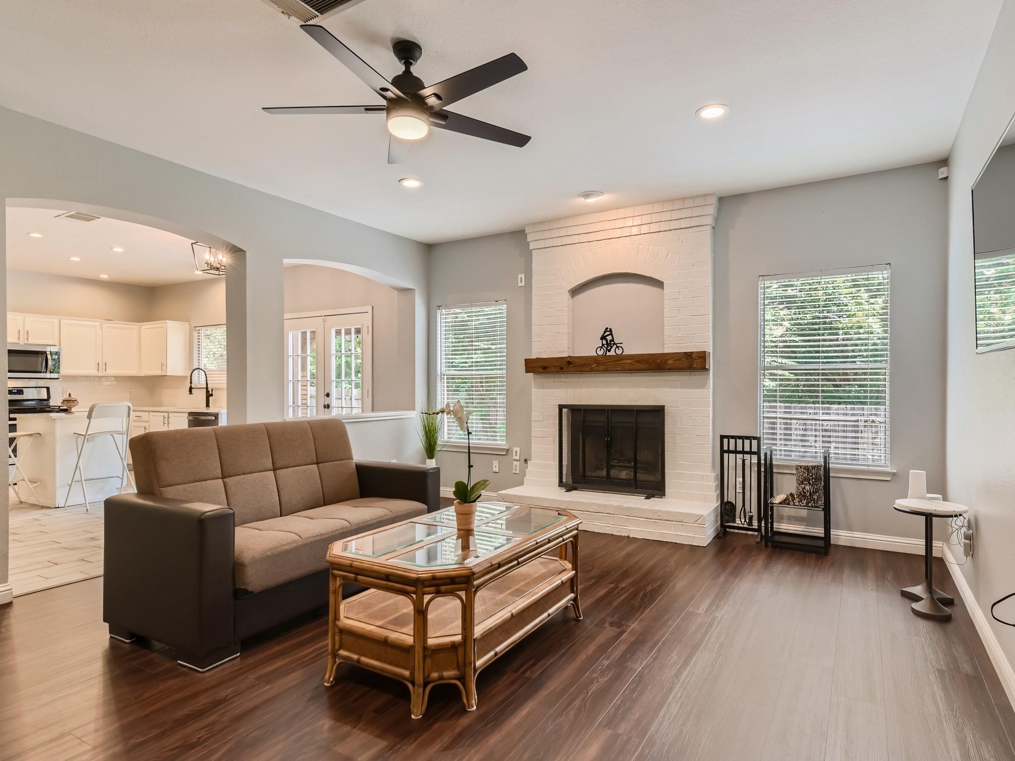 5904 Kabaye Cv, Austin, TX 78749