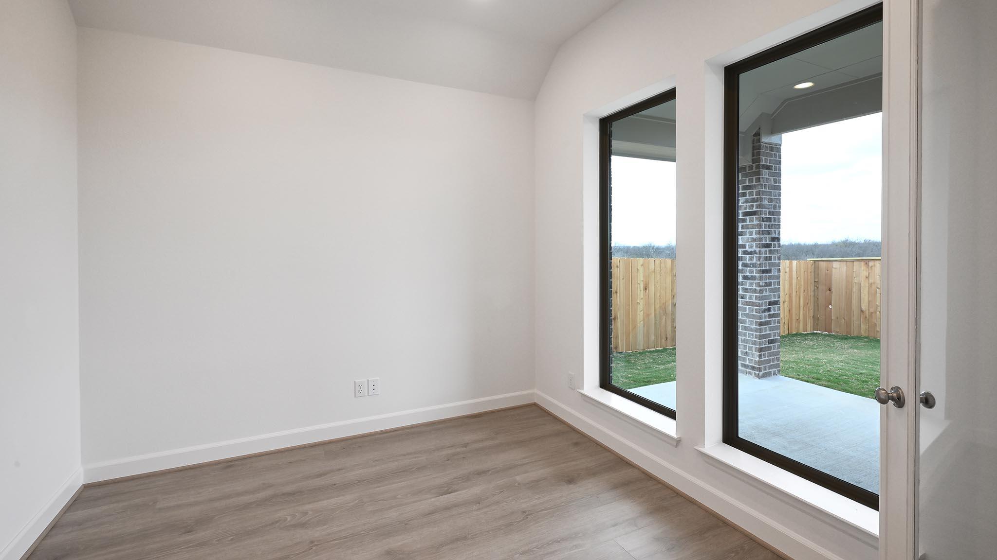 654 Bay Breeze Dr, Kyle, TX 78640