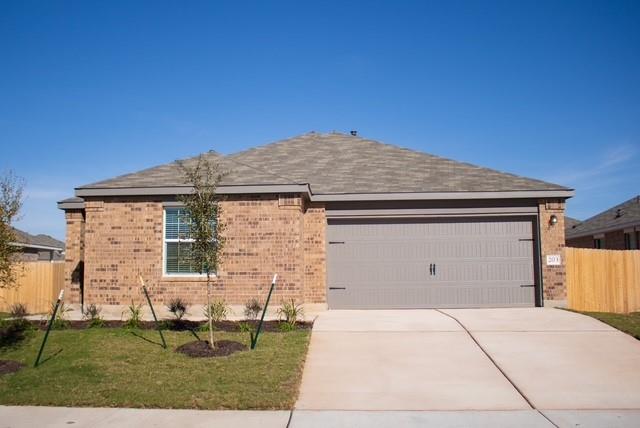 203 Donnington Dr, Hutto, TX 78634
