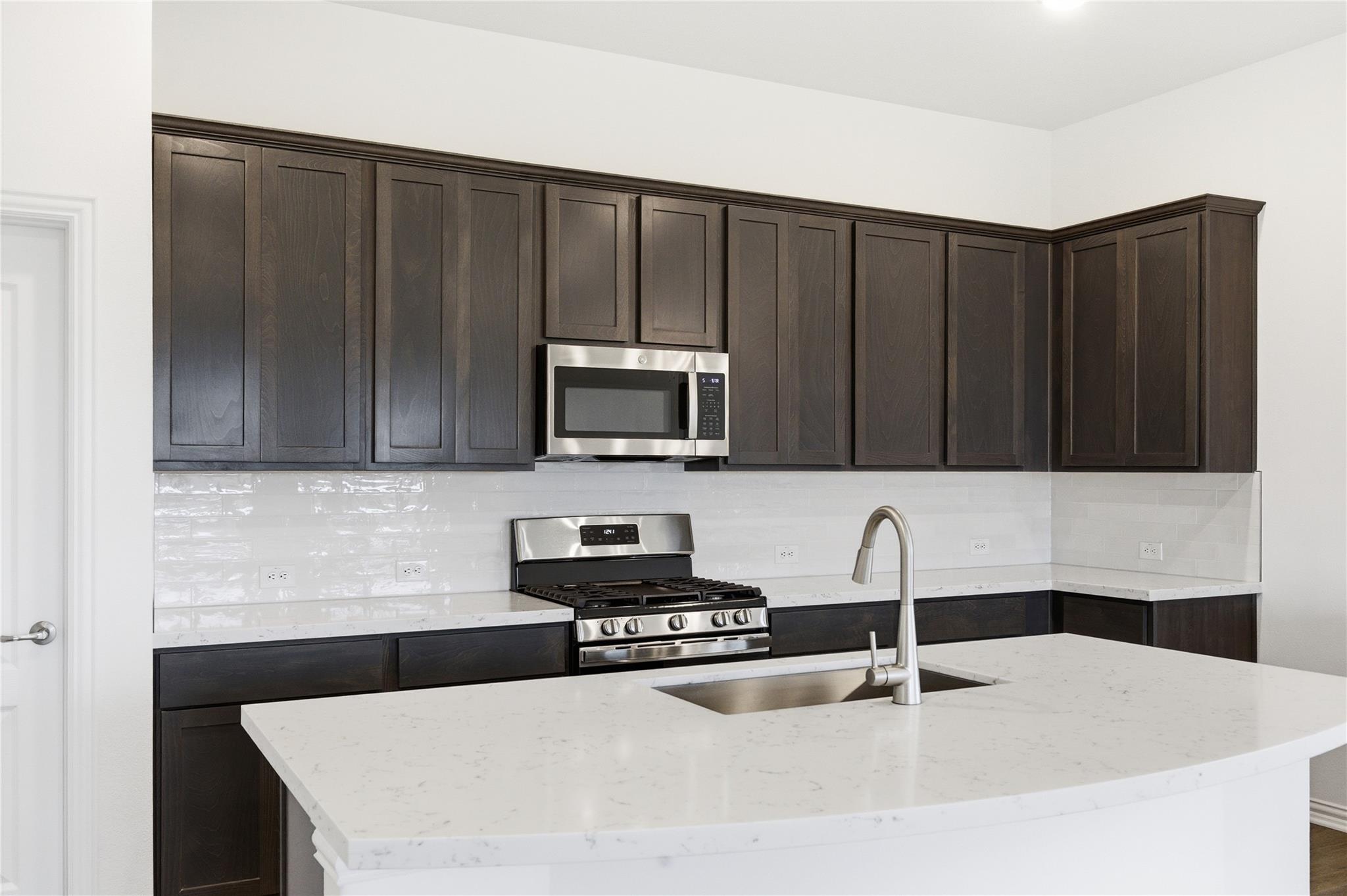 13601 Hamilton Hart Dr, Elgin, TX 78621