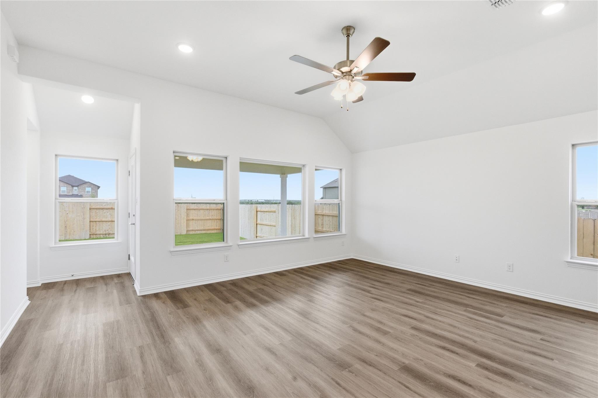 13601 Hamilton Hart Dr, Elgin, TX 78621