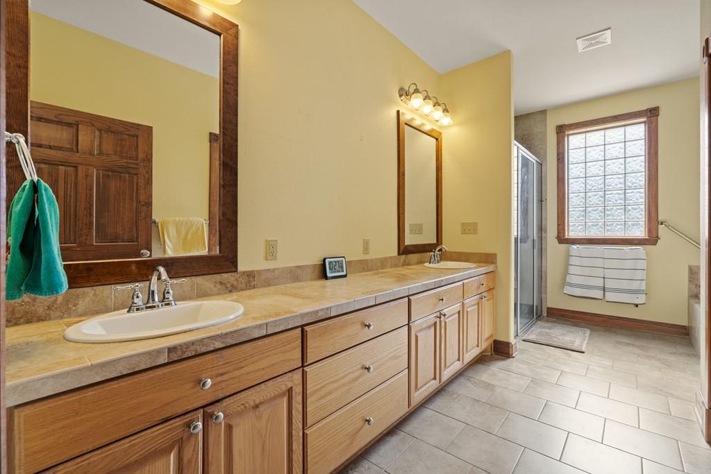 1282 Vintage Oaks Dr, Doss, TX 78618