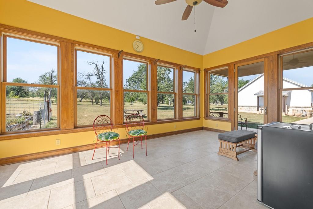 1282 Vintage Oaks Dr, Doss, TX 78618