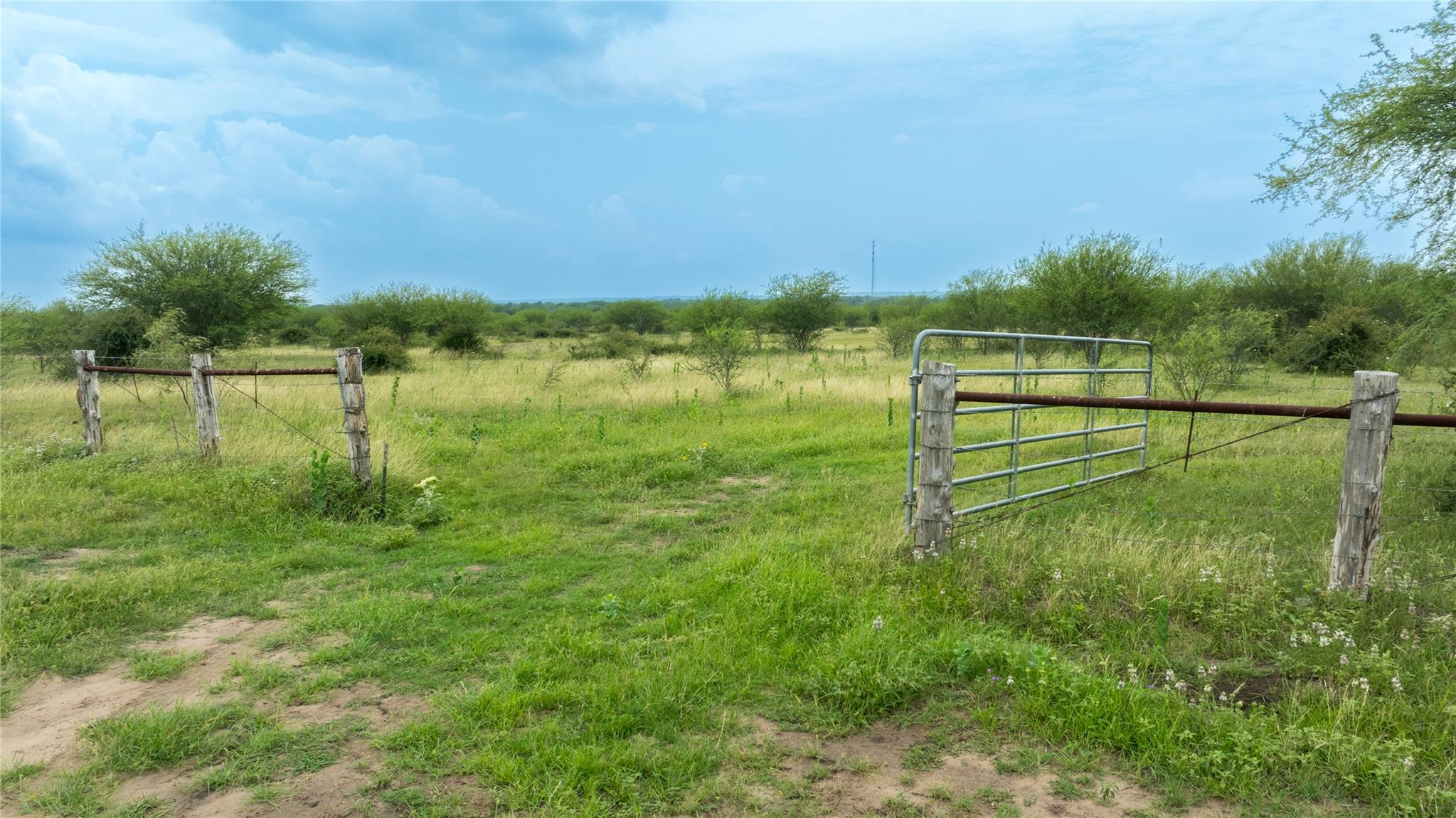 Lot 9 Concrete Edgar RD Rd, Cuero, TX 77954