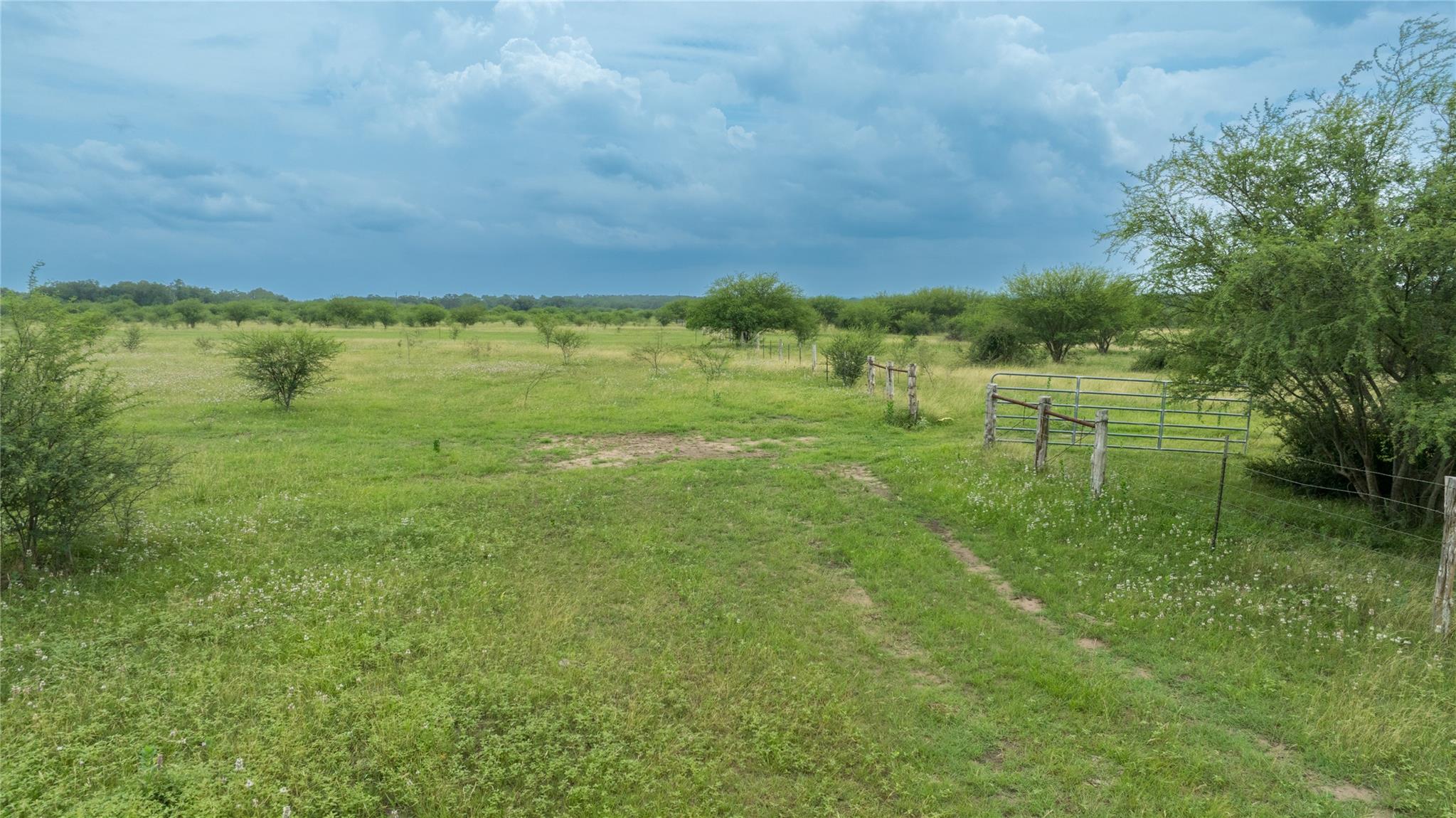 Lot 9 Concrete Edgar RD Rd, Cuero, TX 77954