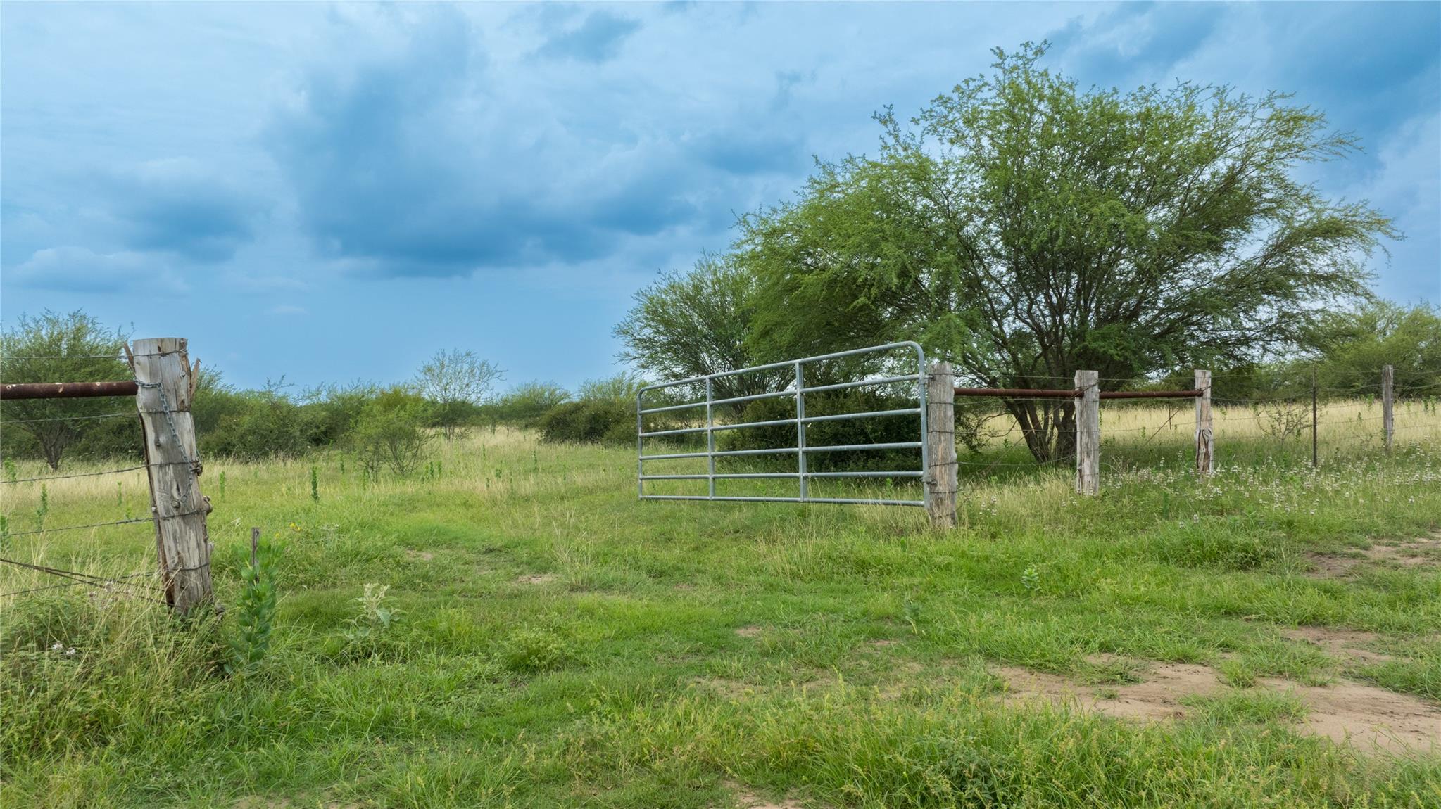 Lot 9 Concrete Edgar RD Rd, Cuero, TX 77954