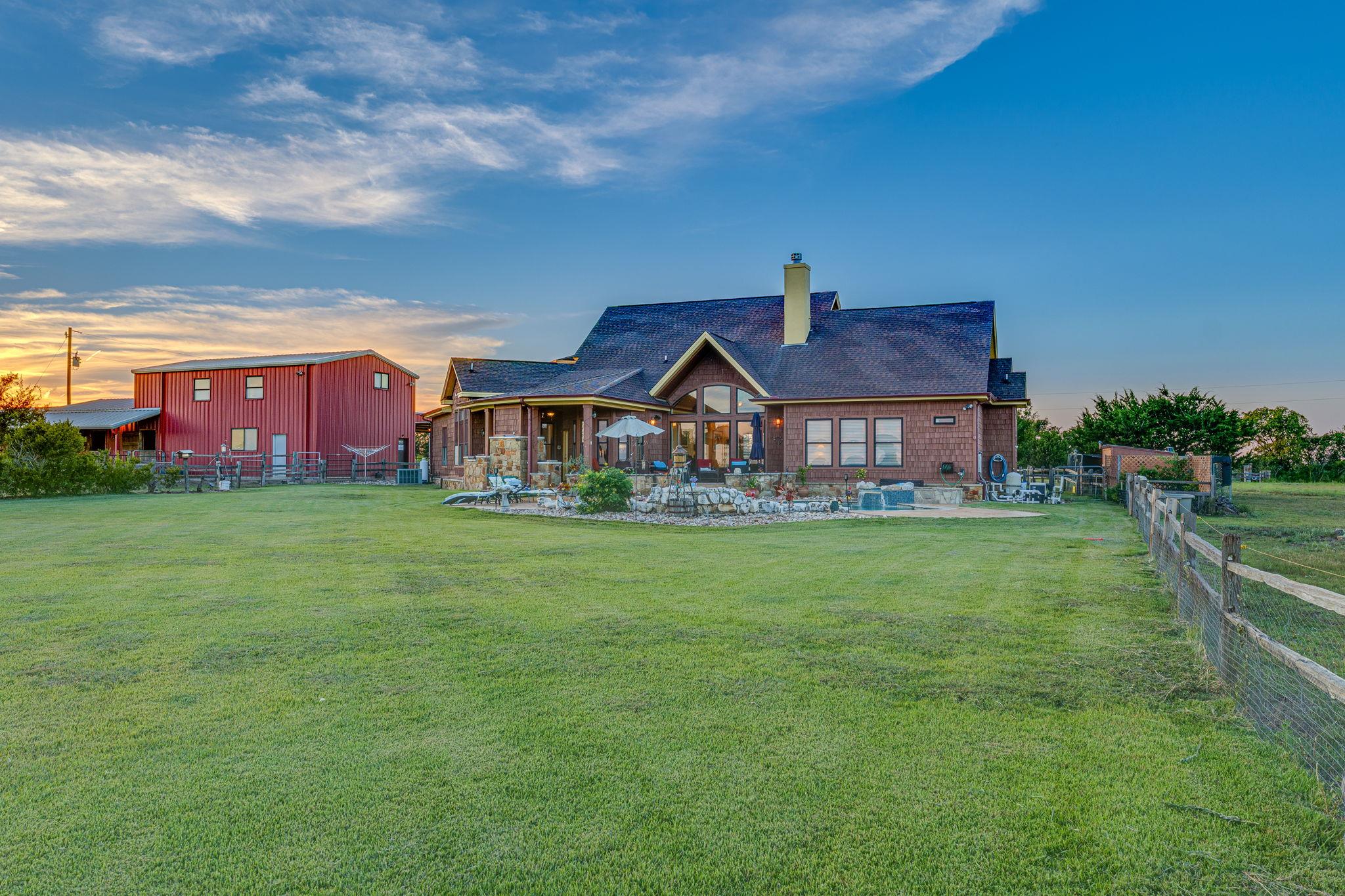 901 County Road 250, Georgetown, TX 78633