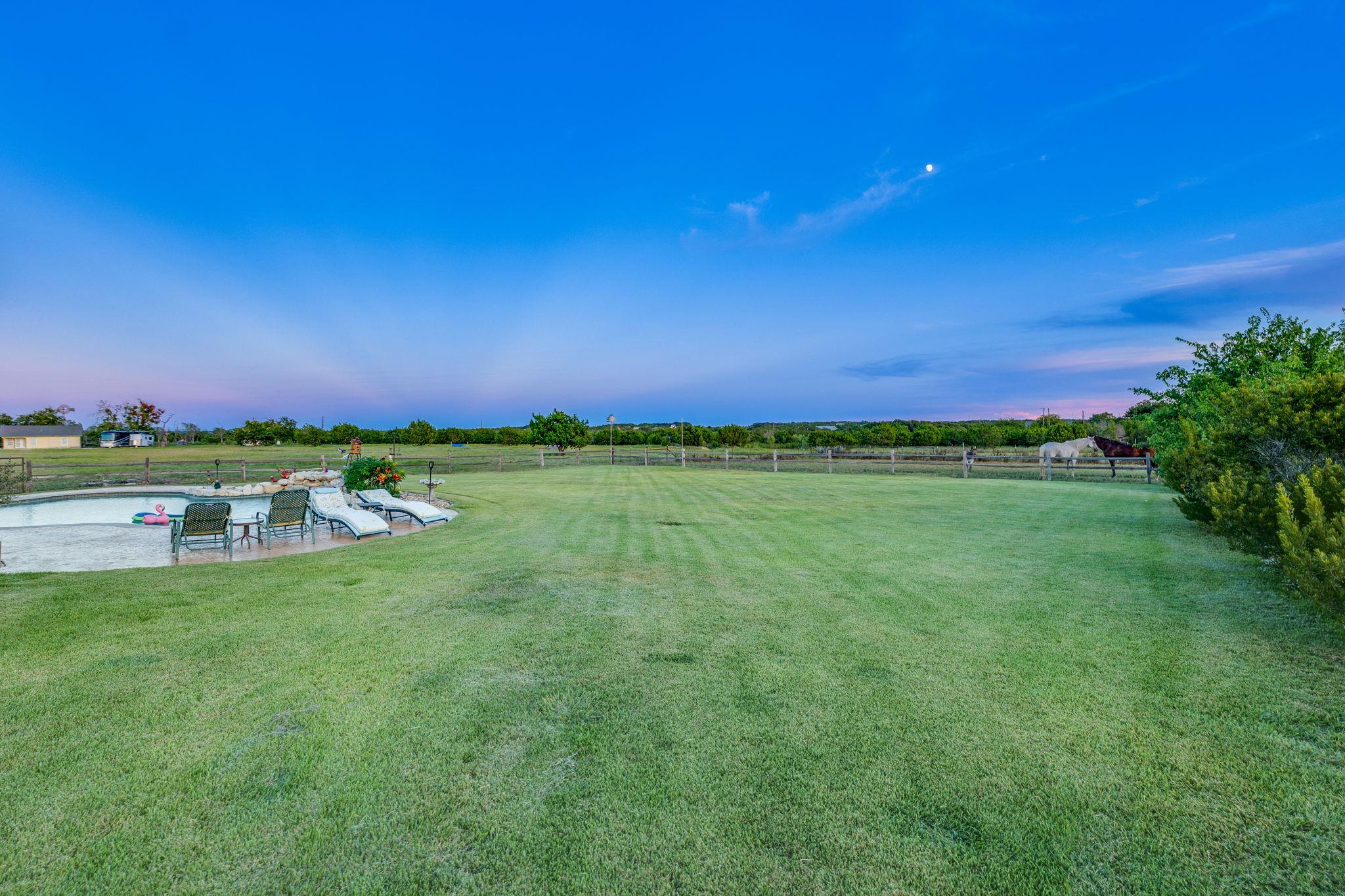 901 County Road 250, Georgetown, TX 78633