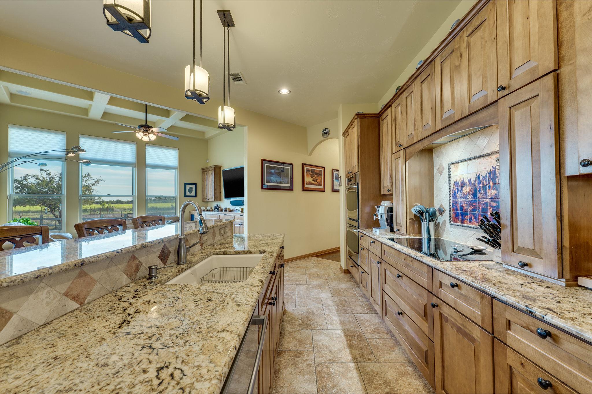 901 County Road 250, Georgetown, TX 78633