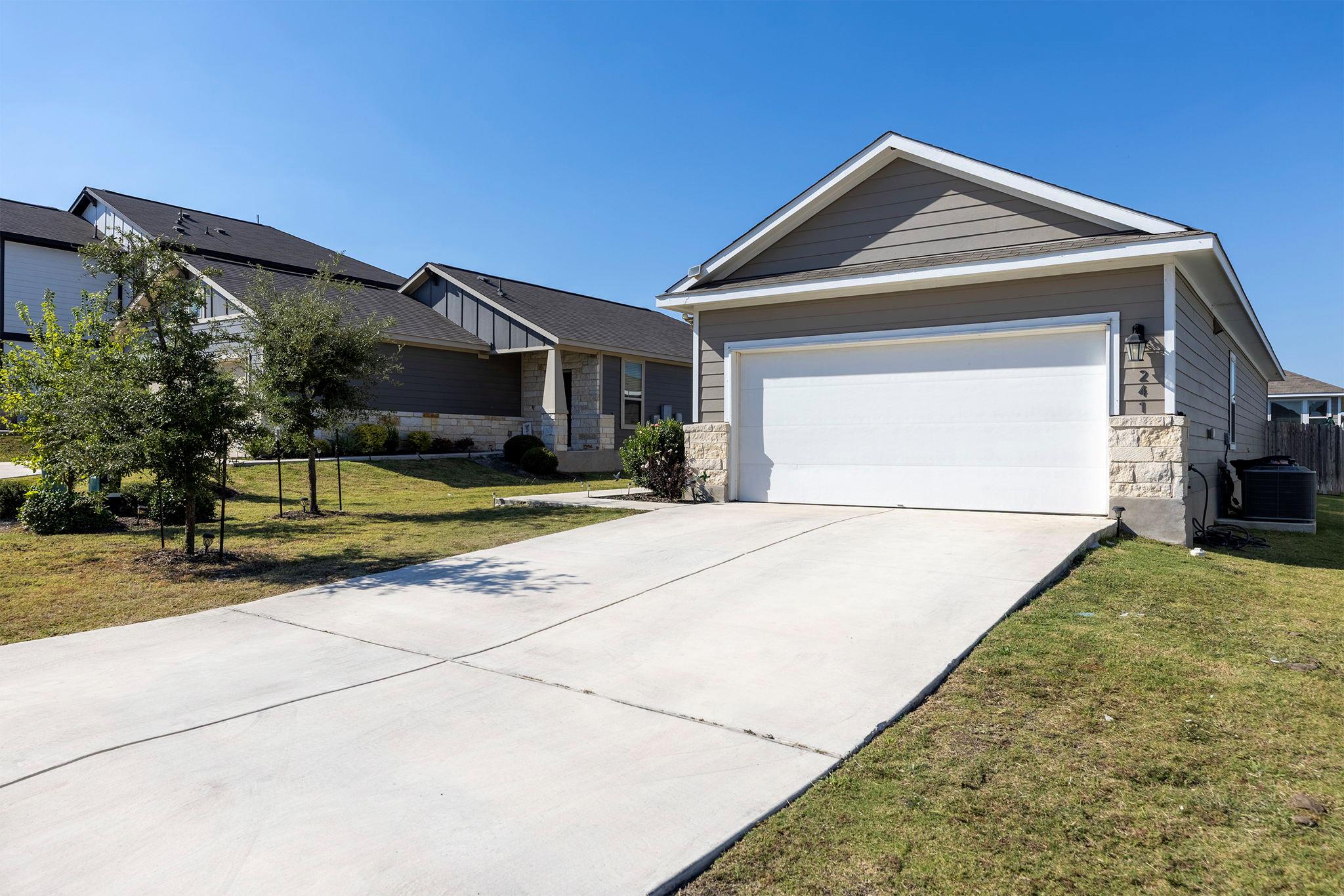 241 El Dorado Rd, Jarrell, TX 76537