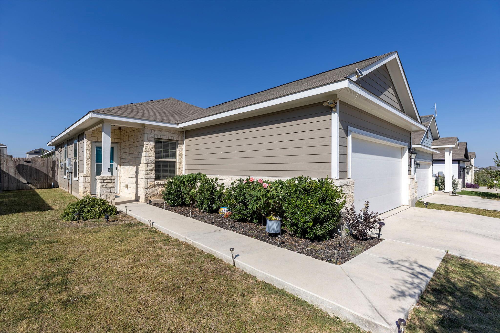 241 El Dorado Rd, Jarrell, TX 76537