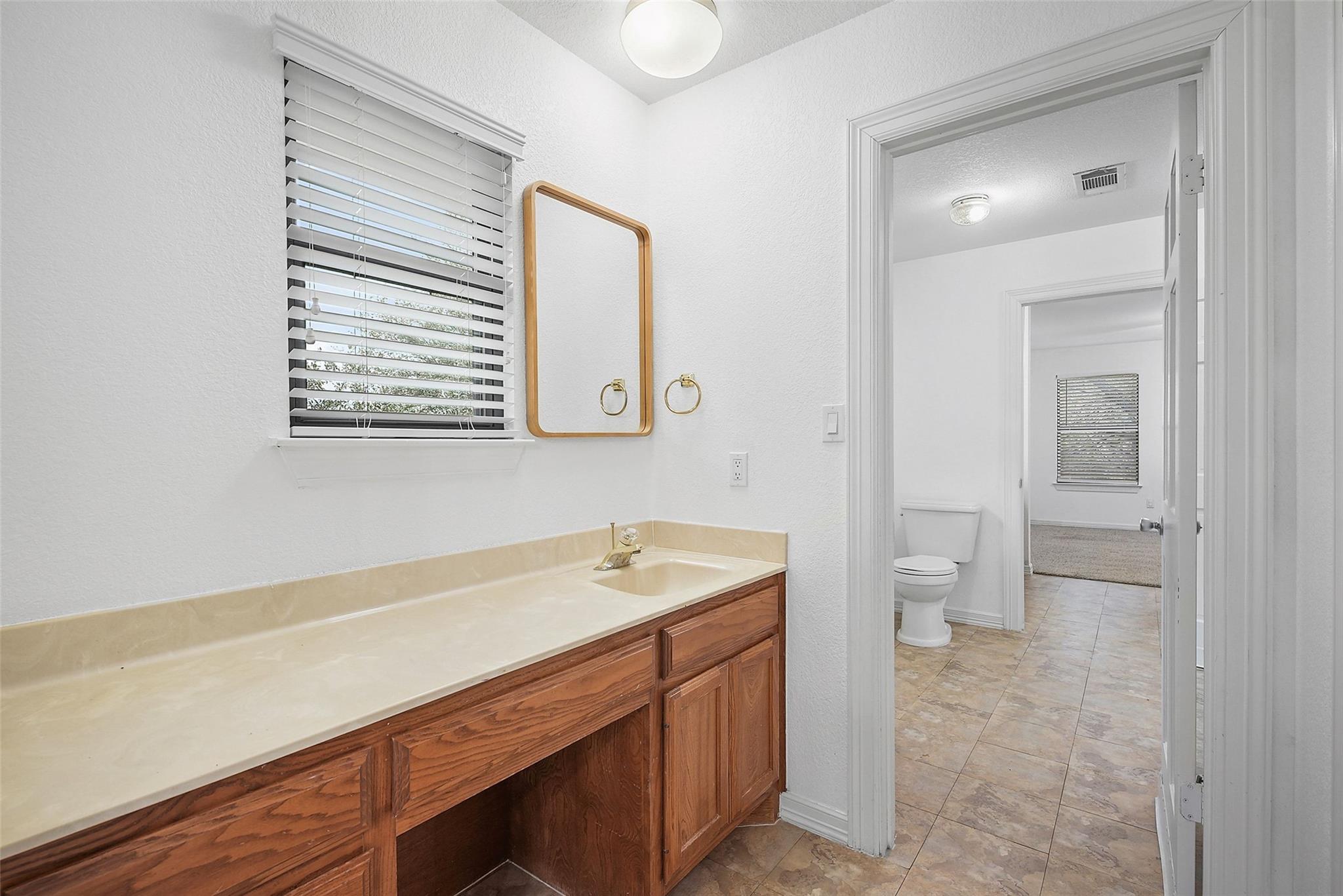 3112 Crosswind Dr, Spicewood, TX 78669