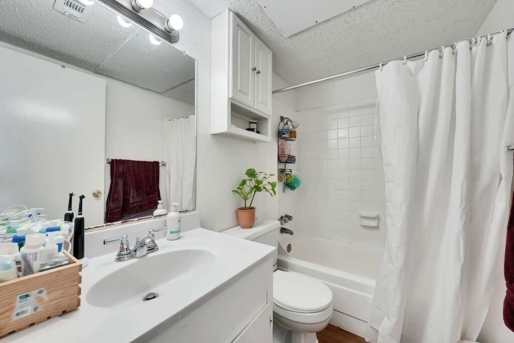2803 Hemphill Park # B305, Austin, TX 78705