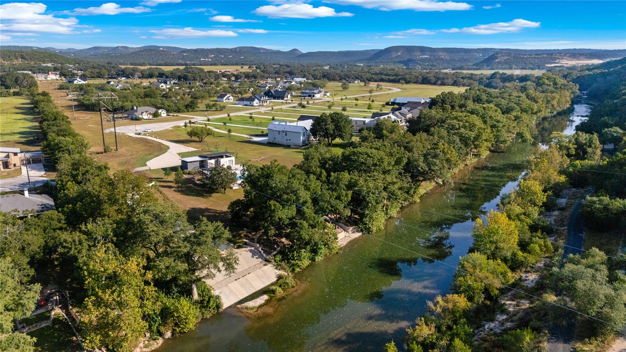 832 Wade Rd, New Braunfels, TX 78132