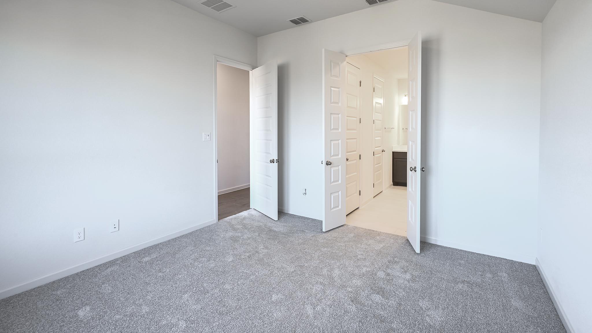 154 Blackborrow Dr, Kyle, TX 78640