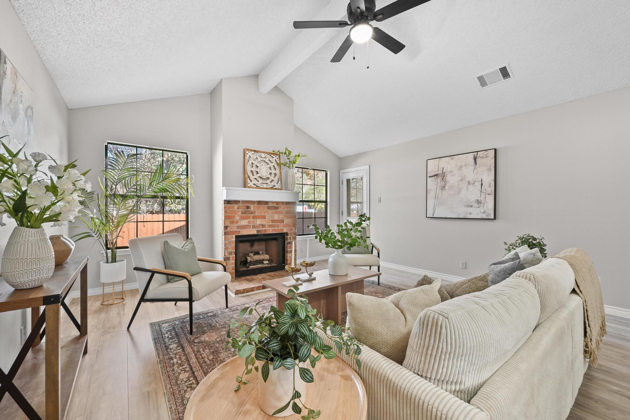 408 Village Ln, Buda, TX 78610