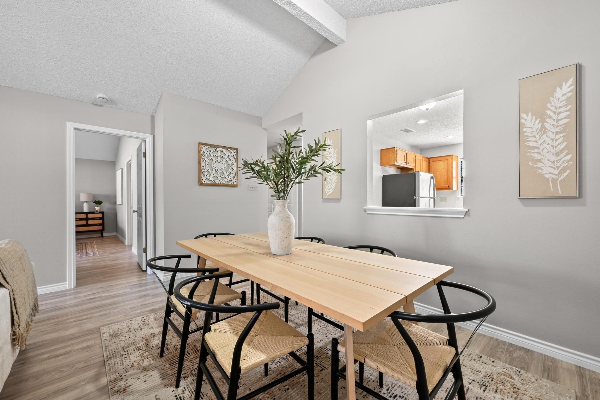 408 Village Ln, Buda, TX 78610