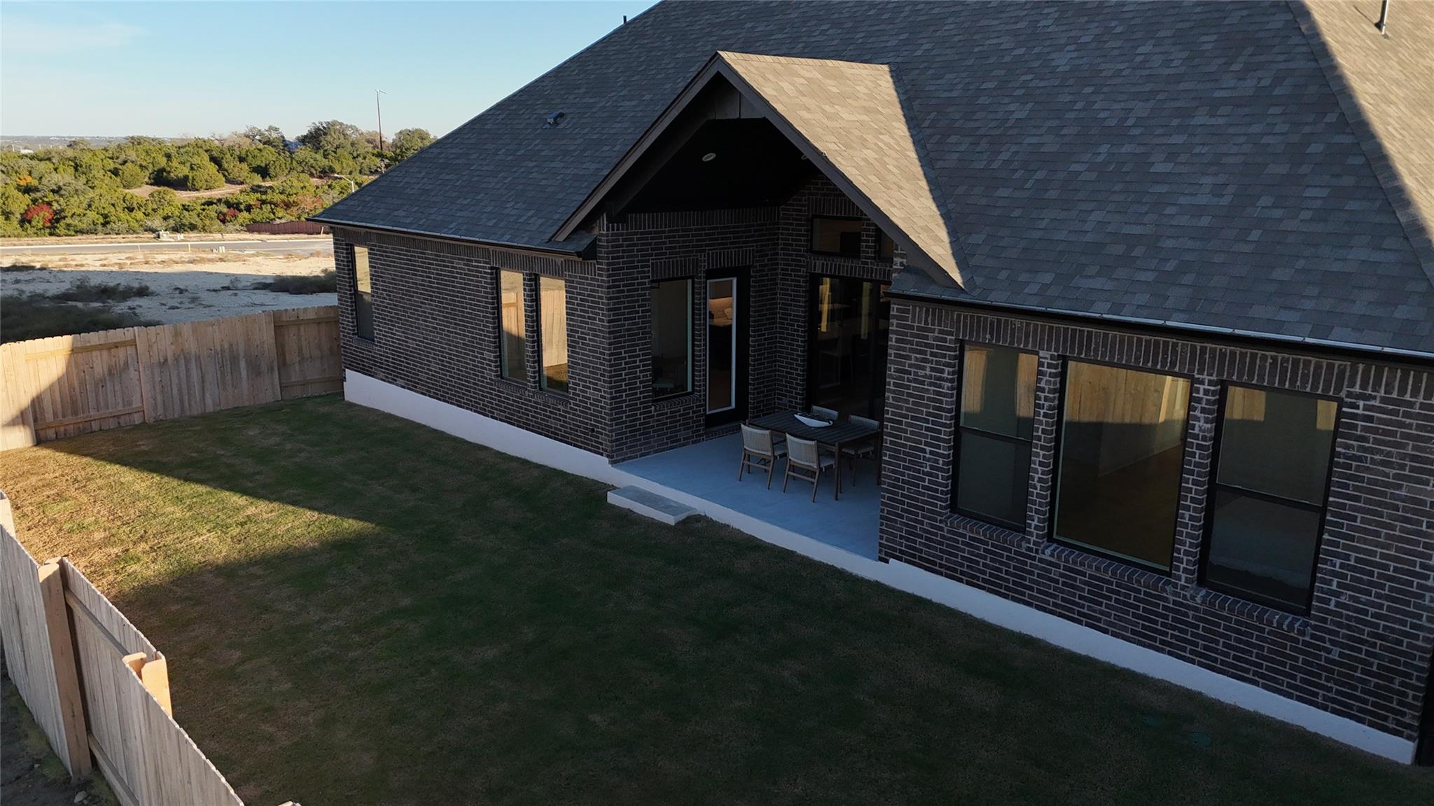 201 Shadow Dr, Liberty Hill, TX 78642