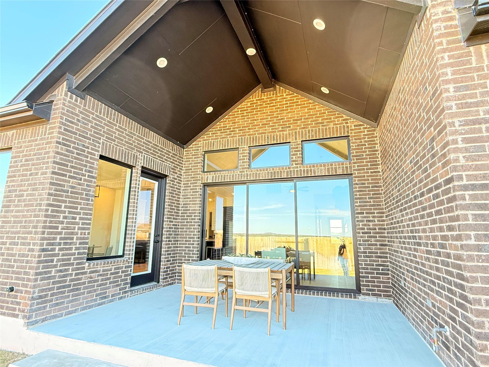 201 Shadow Dr, Liberty Hill, TX 78642