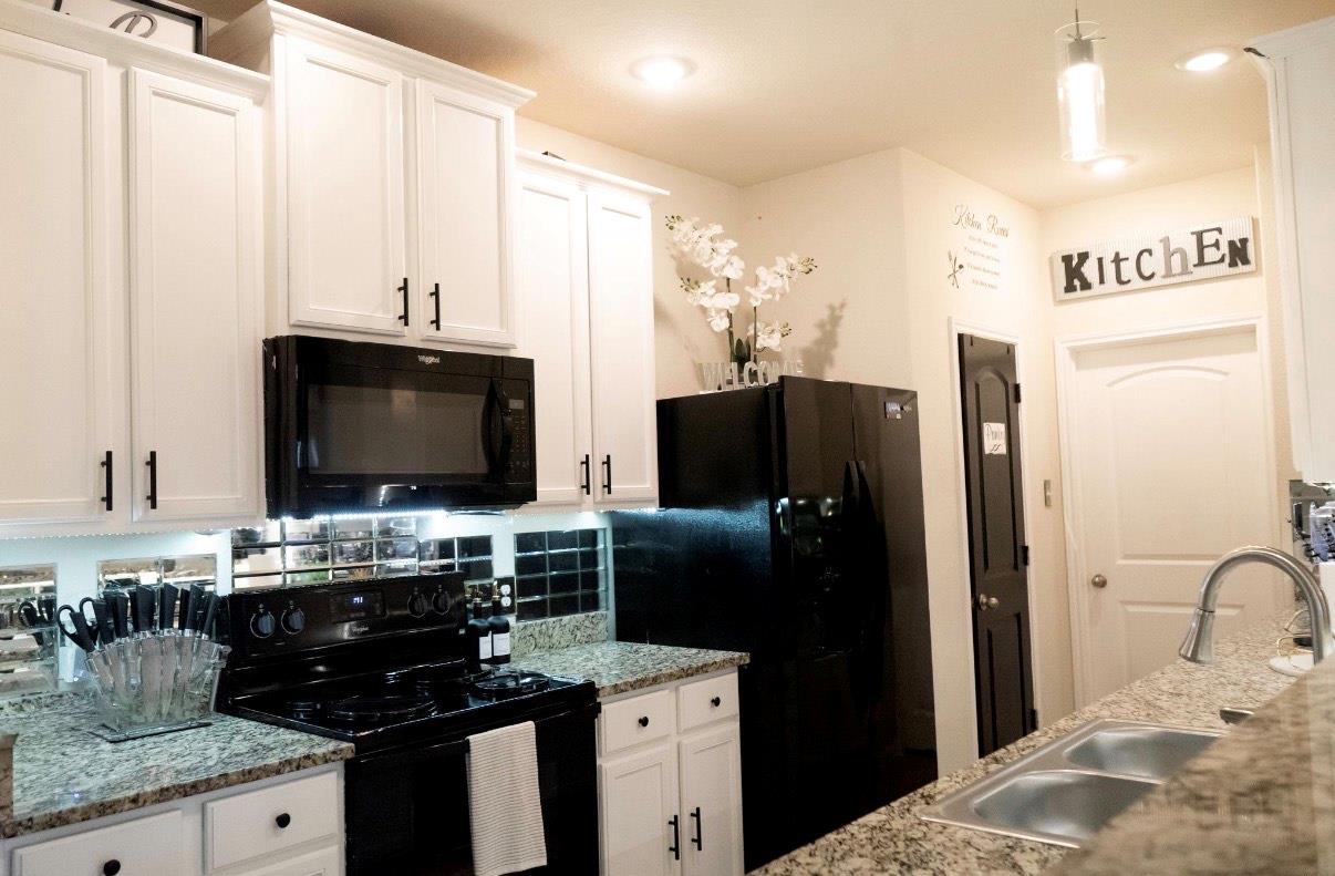 19805 Grover Cleveland Way, Manor, TX 78653