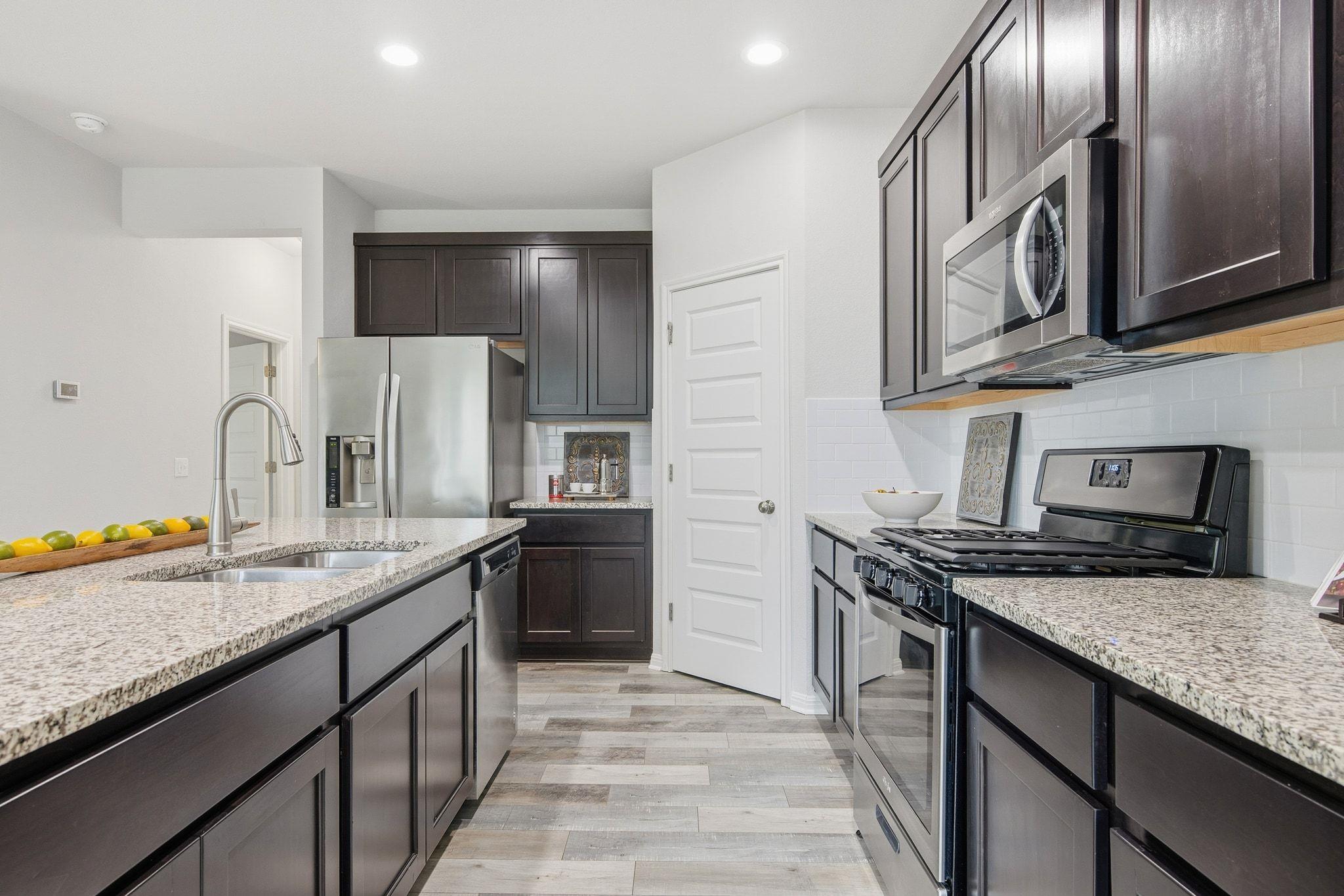 2211 Limestone Lake Dr # 40, Georgetown, TX 78633