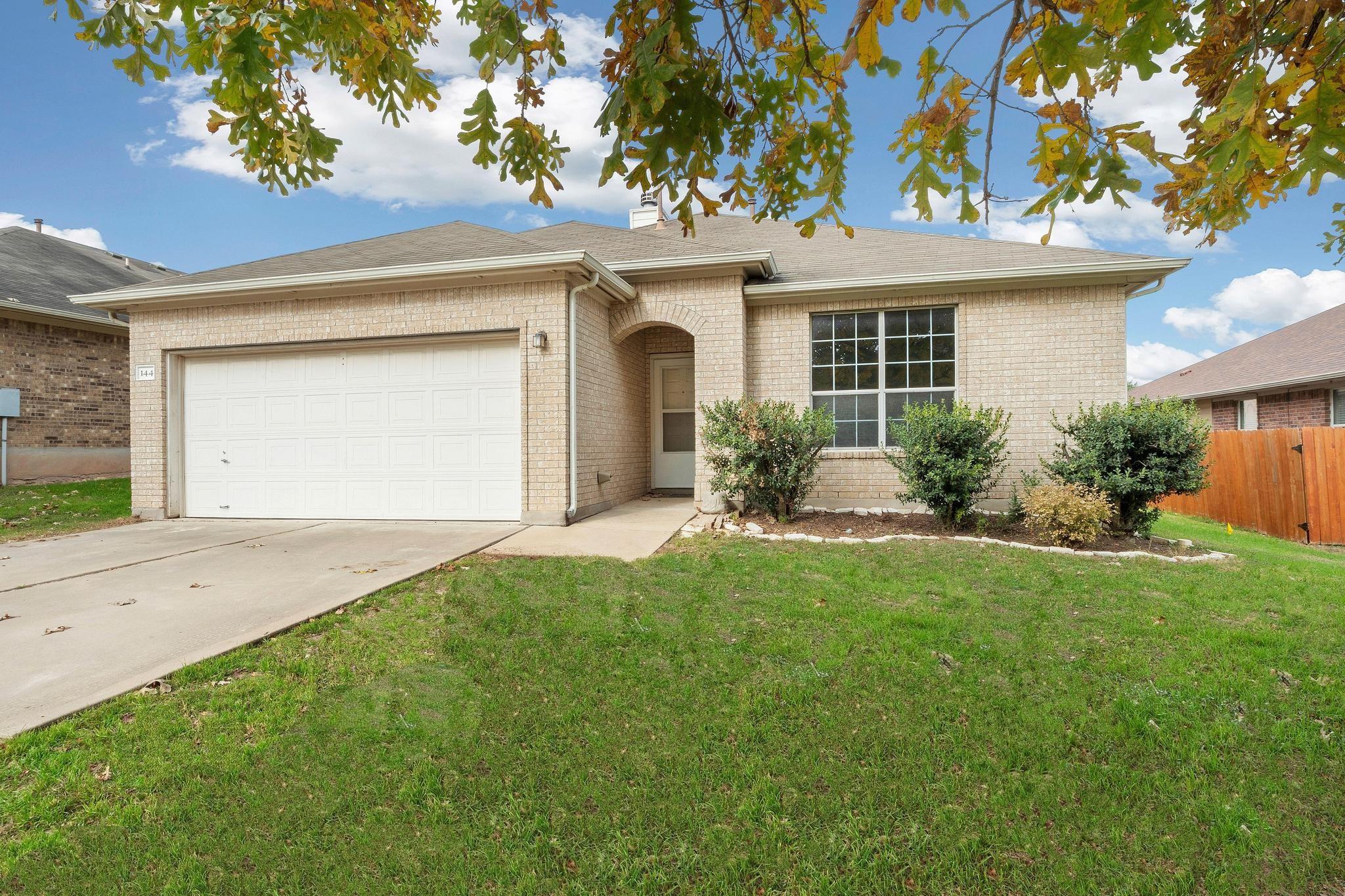 144 Oxford Dr, Kyle, TX 78640