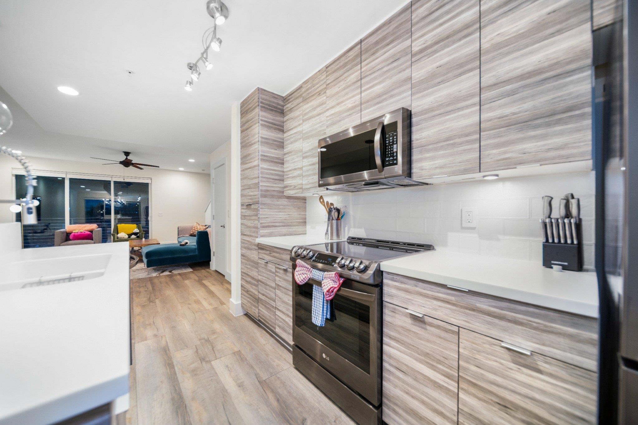 604 N Bluff Dr # 247, Austin, TX 78745