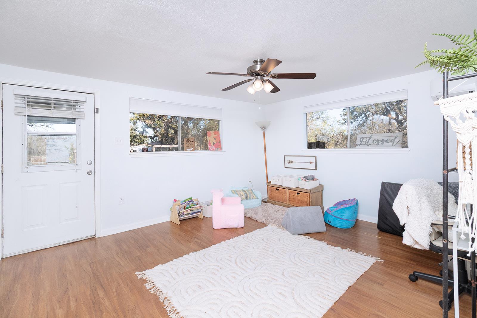 1517 Hill Way Dr, Granite Shoals, TX 78654