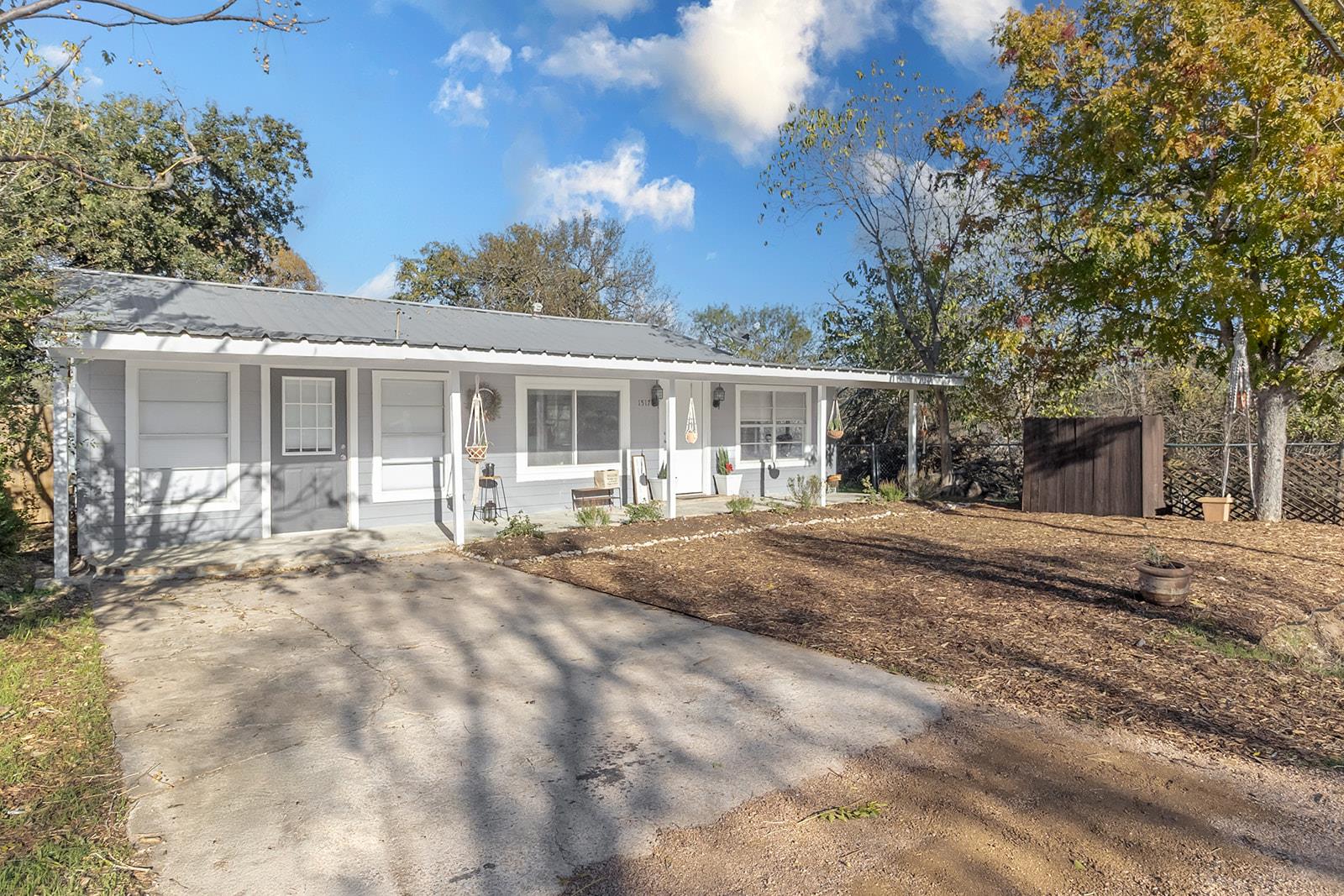 1517 Hill Way Dr, Granite Shoals, TX 78654