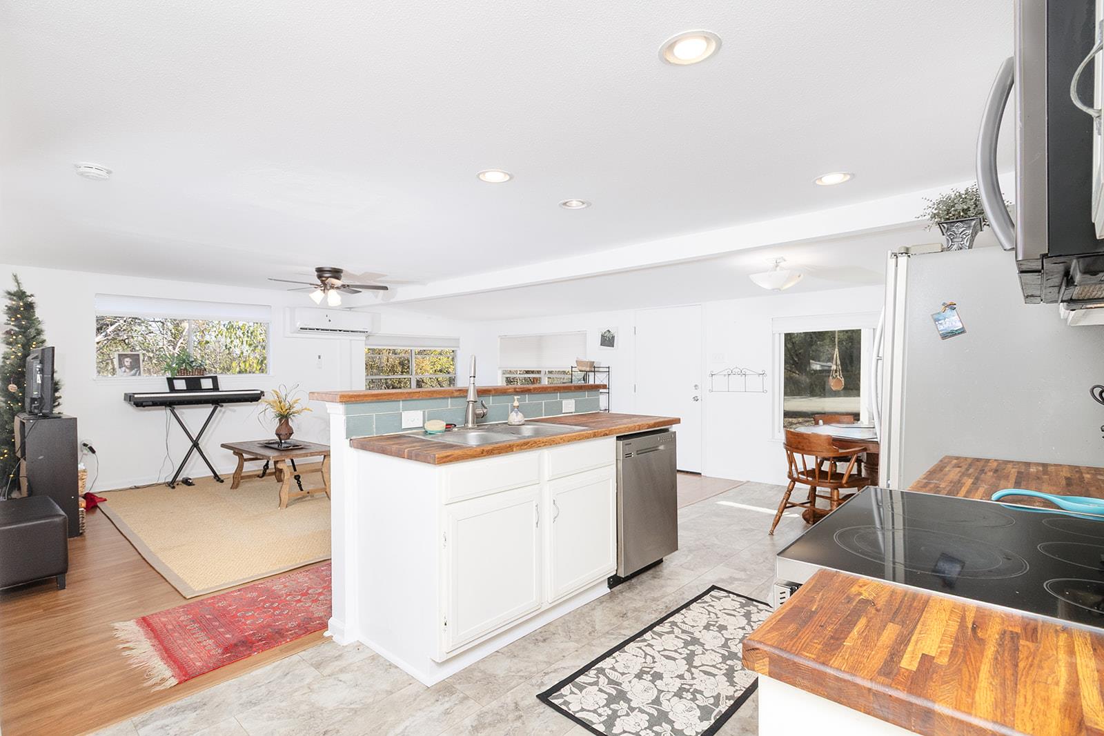 1517 Hill Way Dr, Granite Shoals, TX 78654