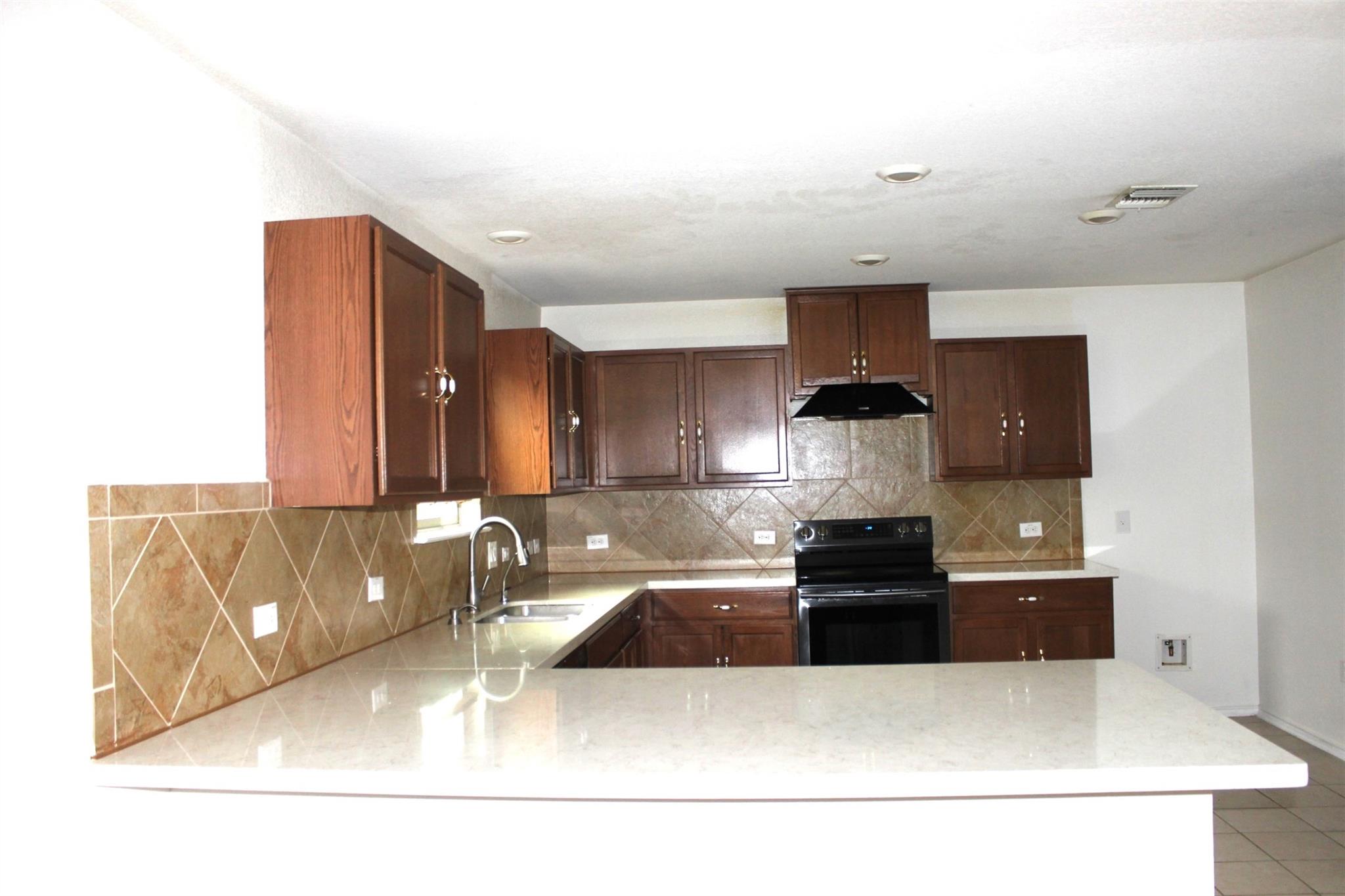 11052 Kirkoswald Rd, Austin, TX 78754