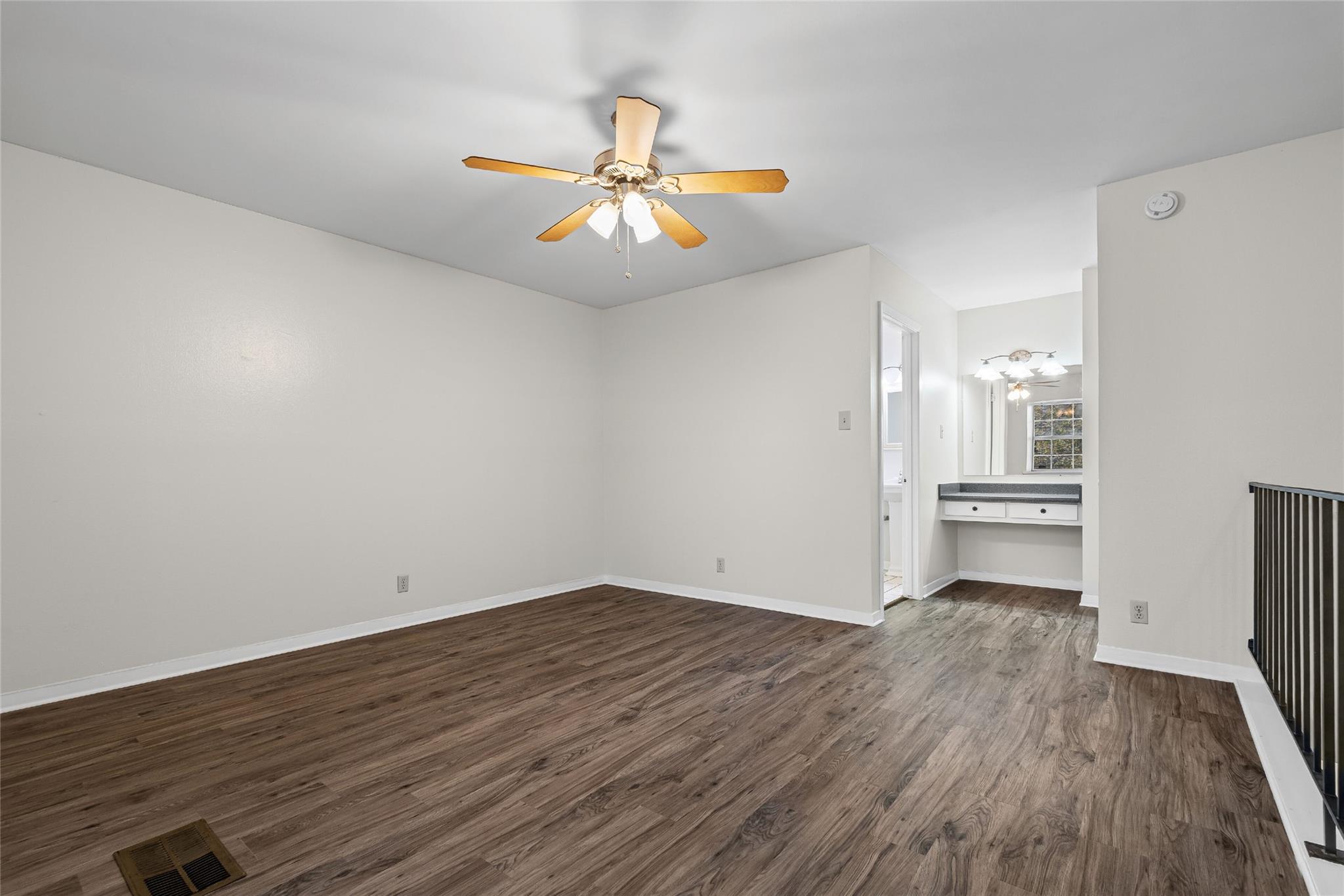 2800 Westhill Dr # 103, Austin, TX 78704