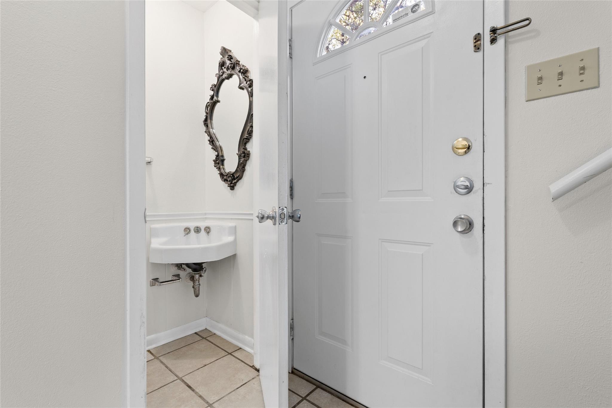 2800 Westhill Dr # 103, Austin, TX 78704