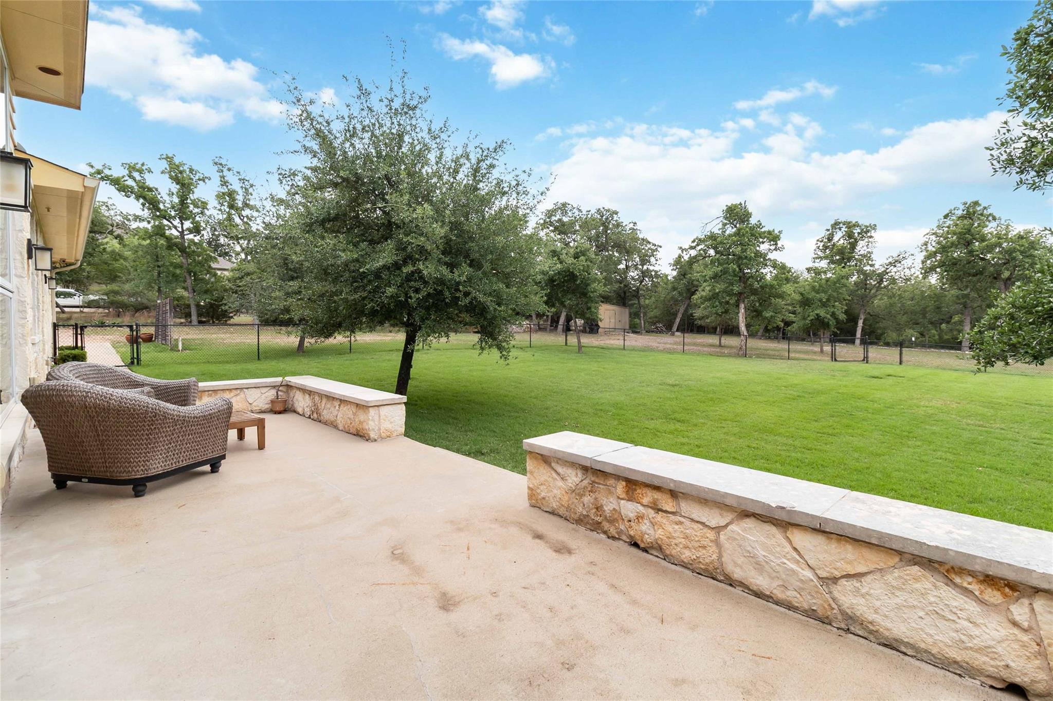 129 Powder Horn Rd, Bastrop, TX 78602