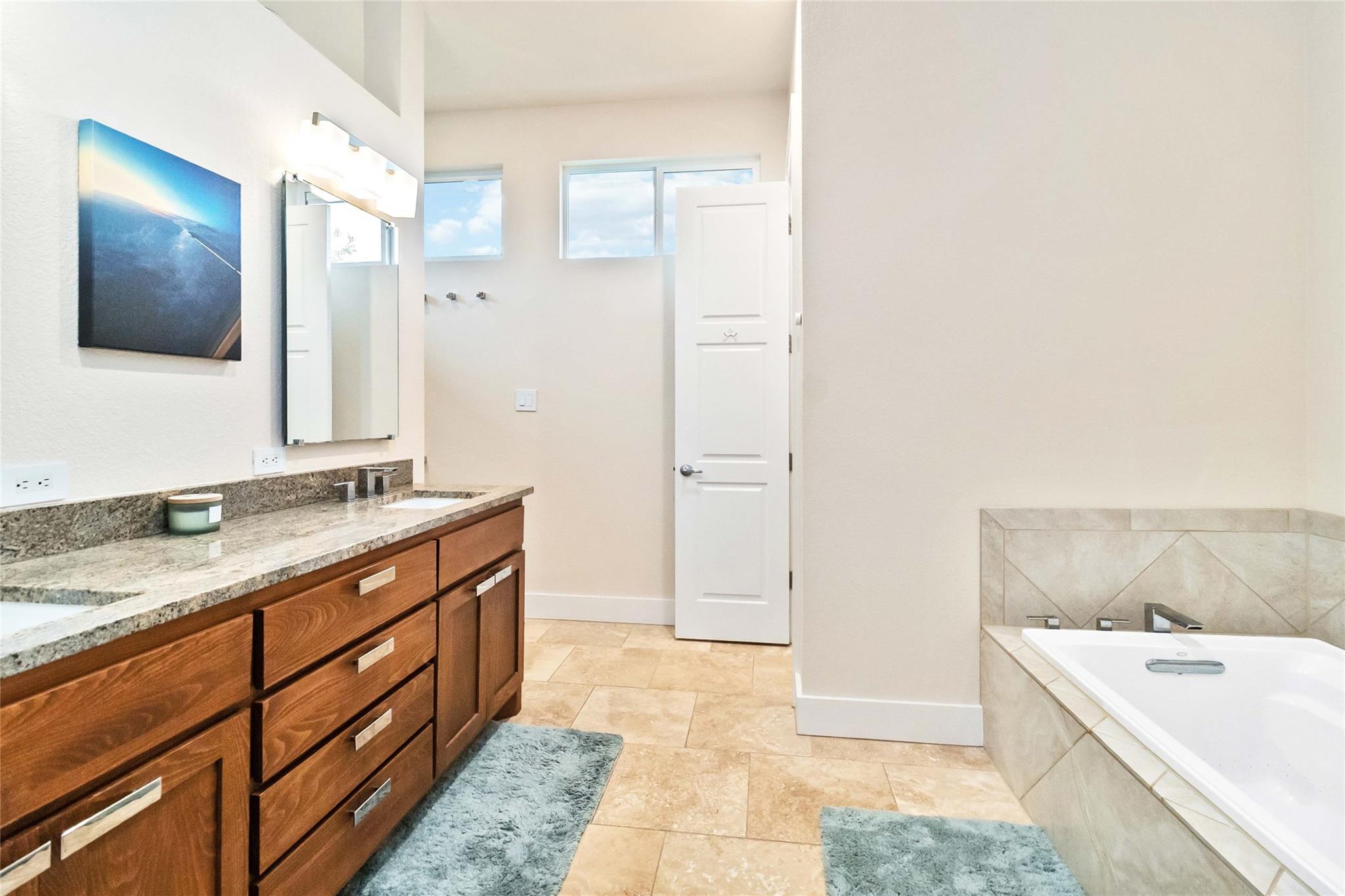 129 Powder Horn Rd, Bastrop, TX 78602