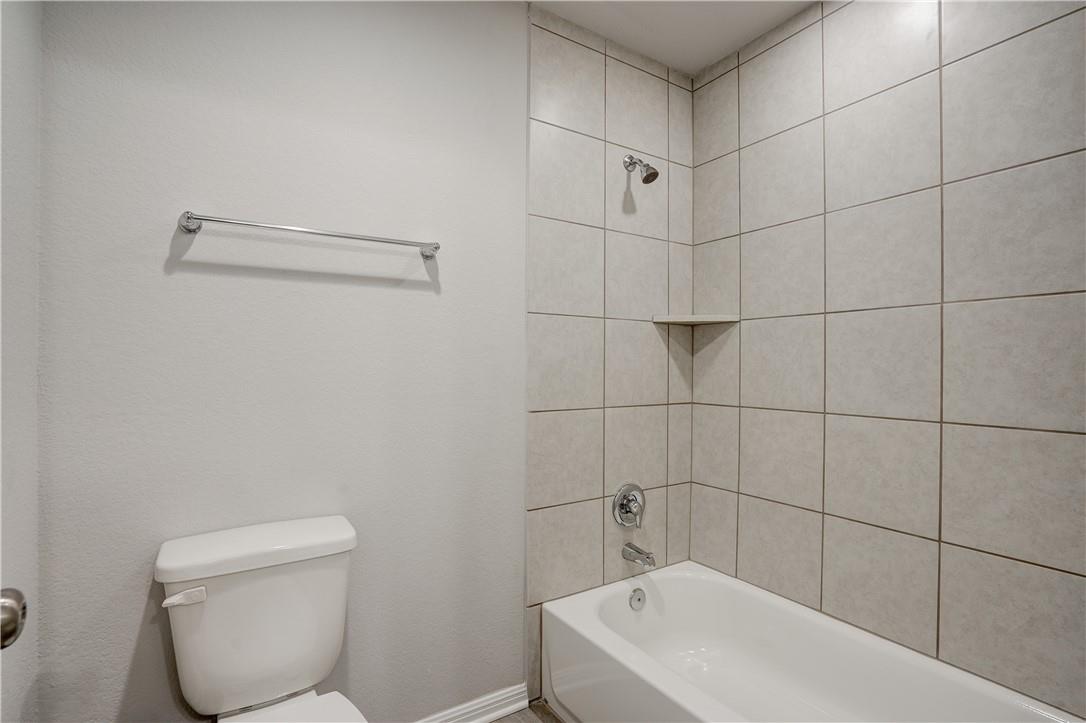 309 Unforgiven Ln, Jarrell, TX 76537